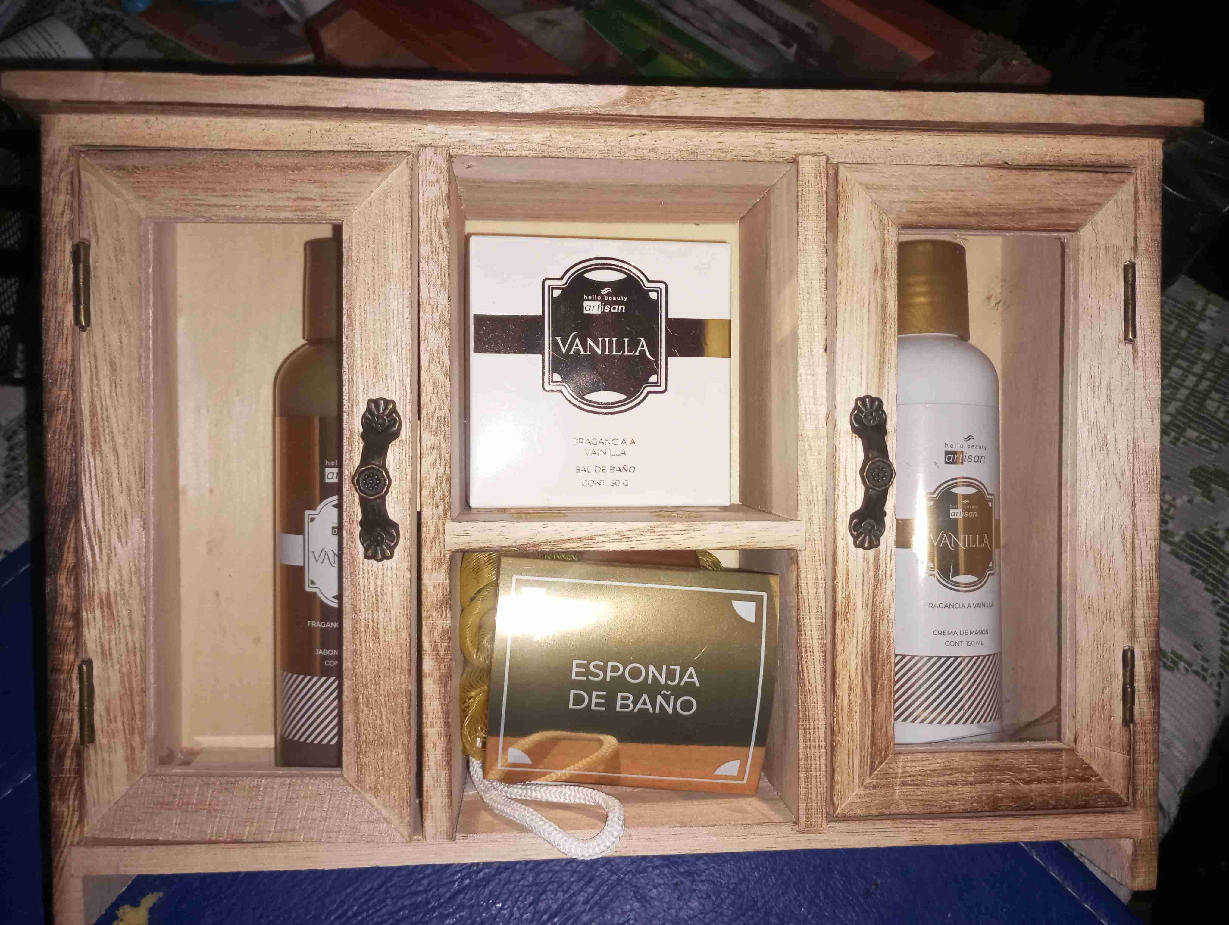 Set de baño vainilla en caja de madera