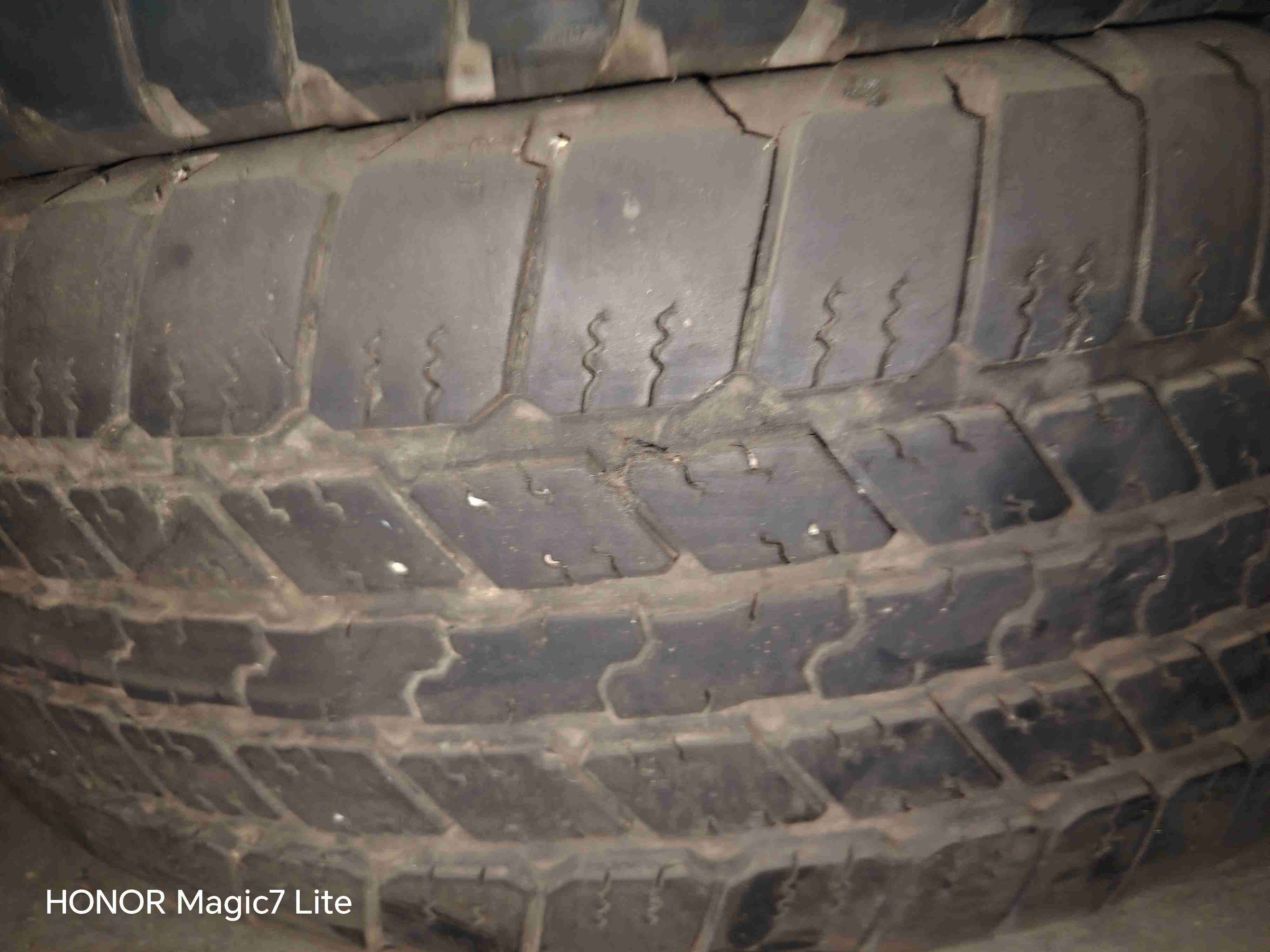 Neumáticos usados 4x4 - miniatura 3