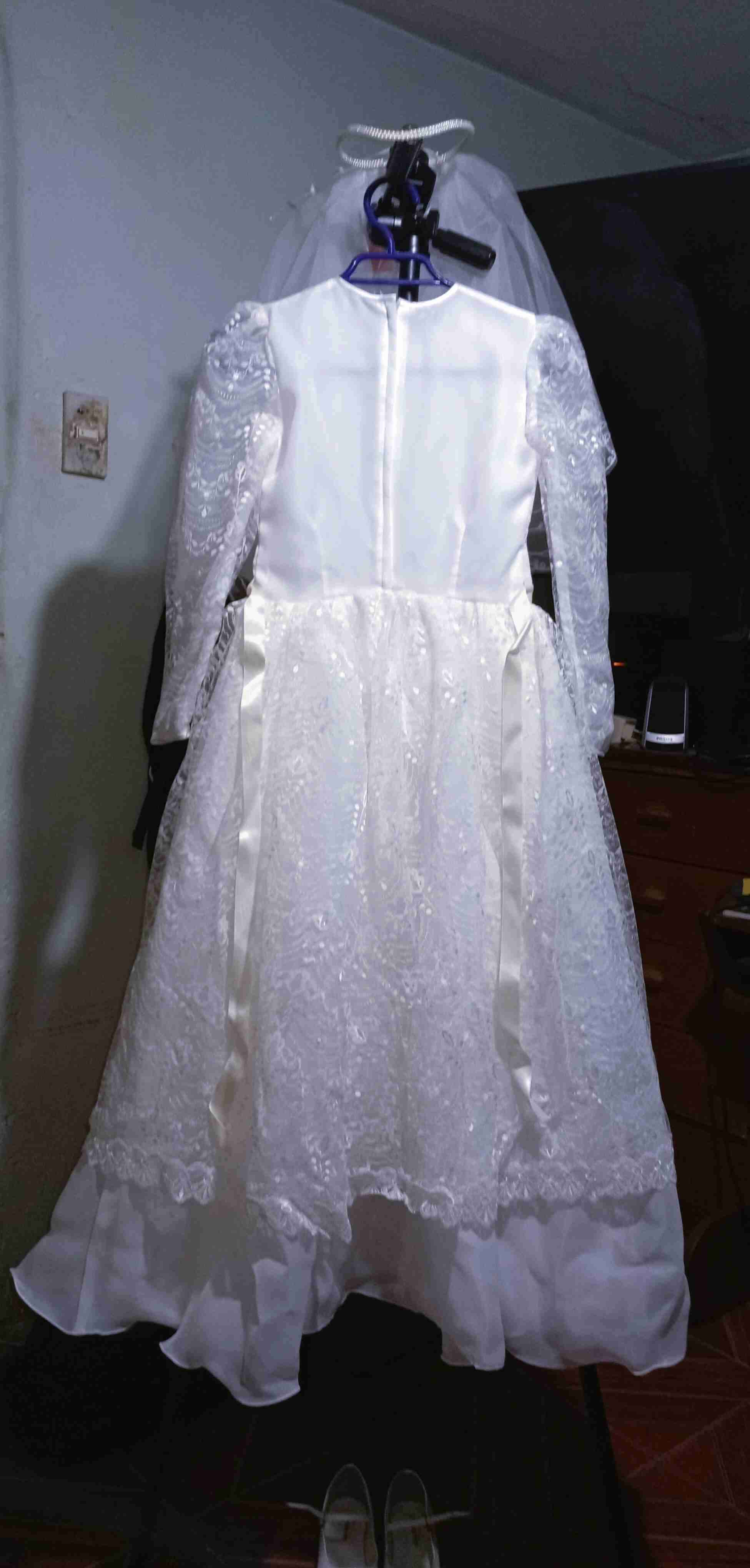 Vestido primera comunión + Corona Velo + zapatos - miniatura 2