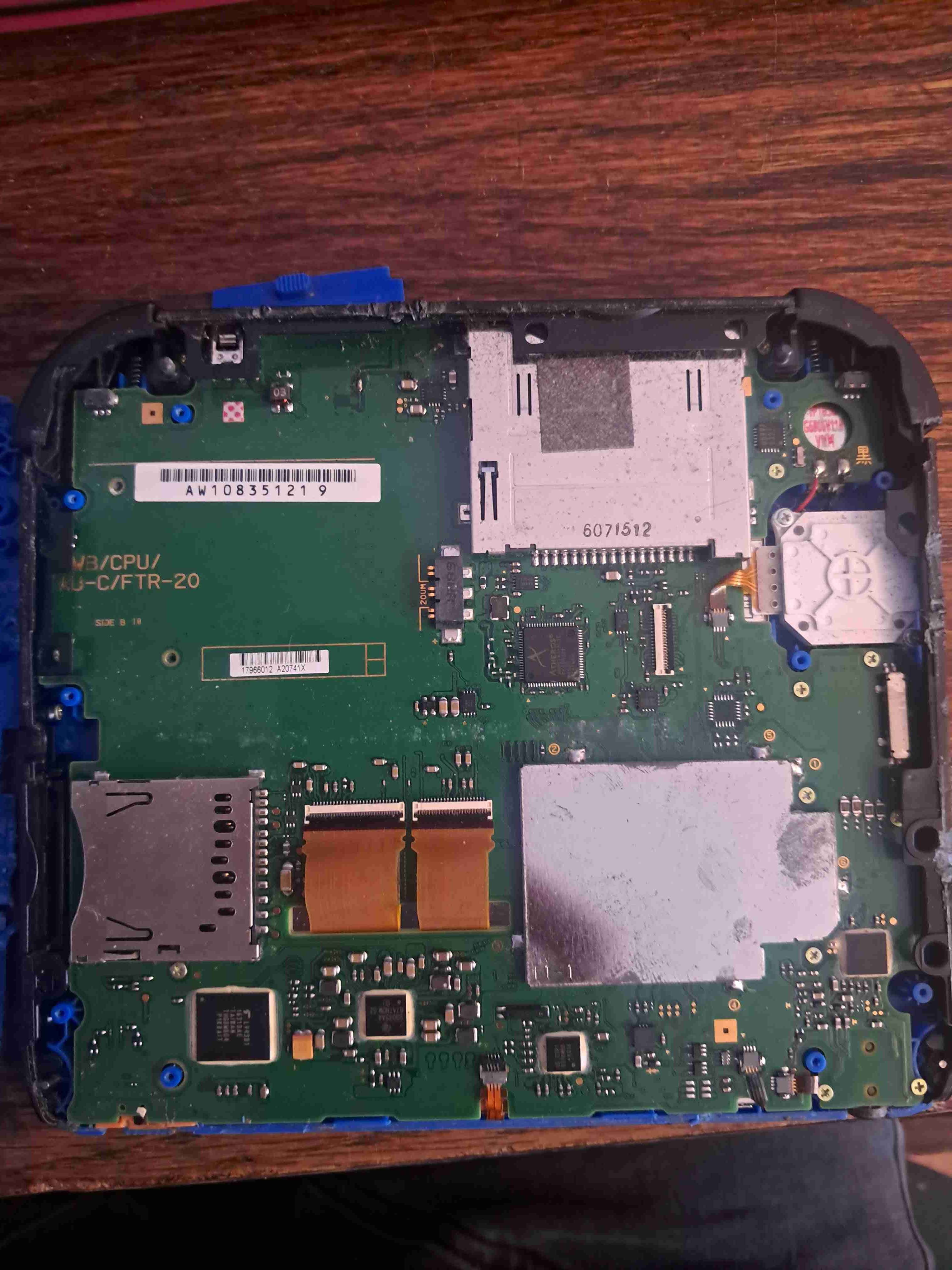 Se vende nintendo 2ds de repuesto - miniatura 2