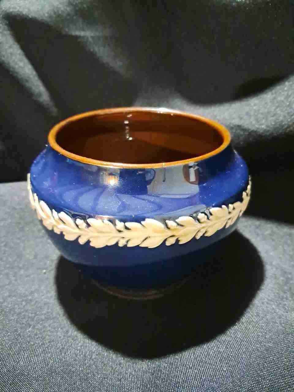 Pocillo de cerámica azul decorativo