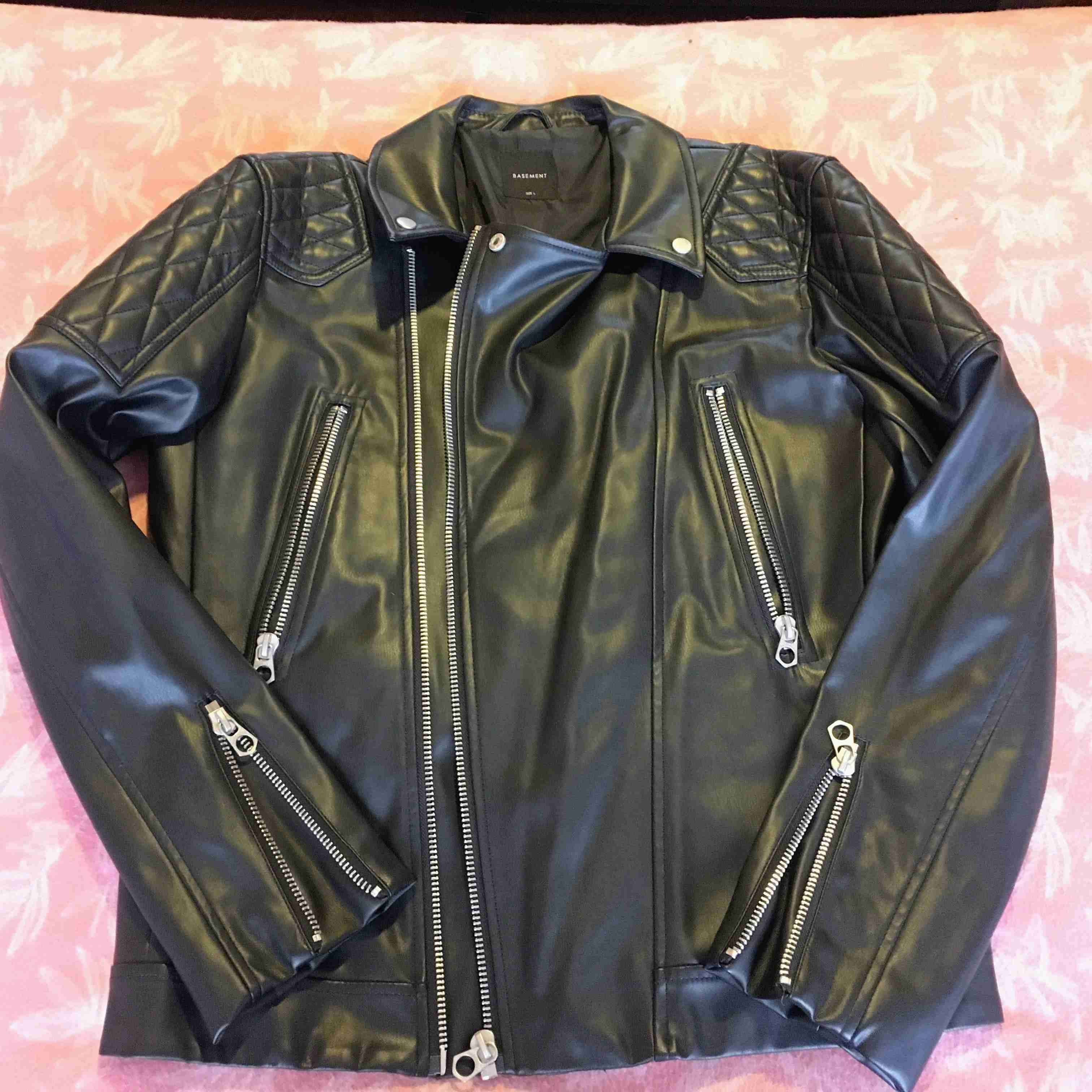 Chaqueta de cuero negra con cierre hombre - miniatura 3