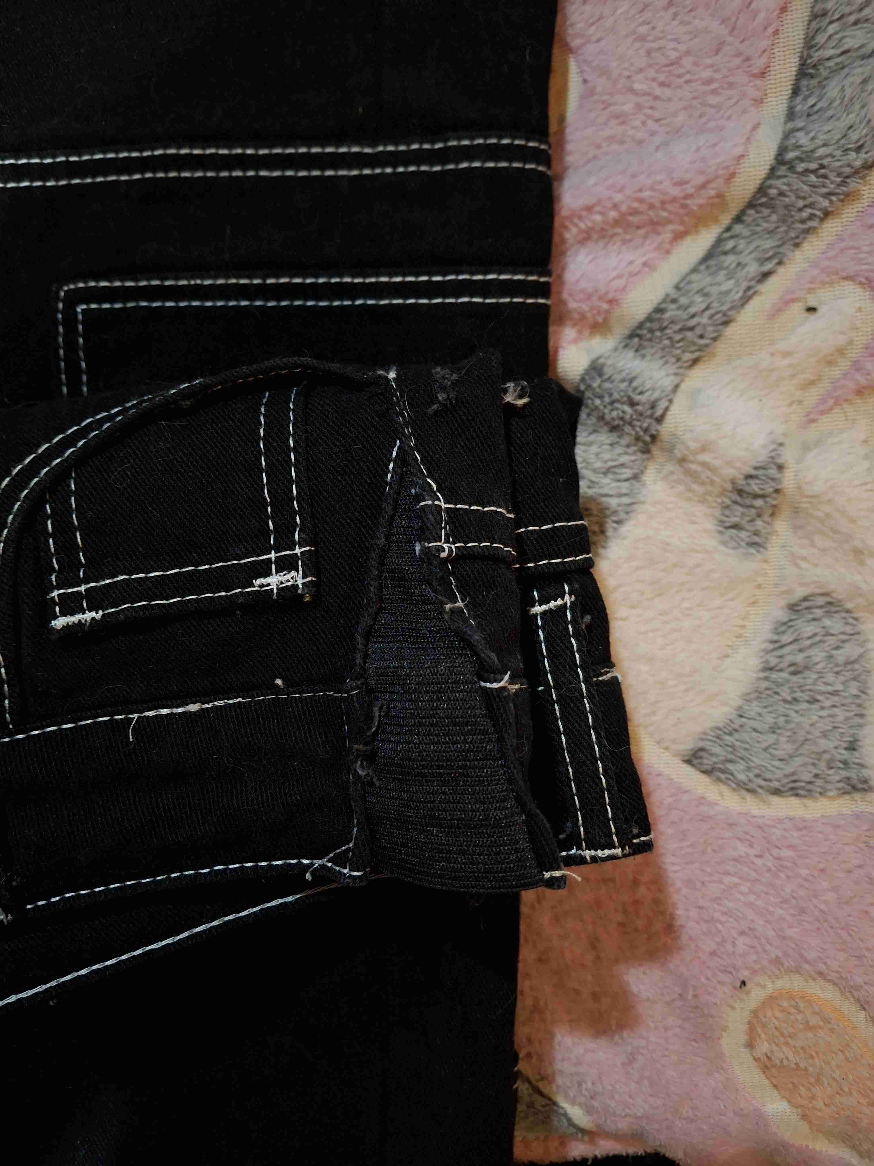 Pantalones cargo negros - miniatura 4