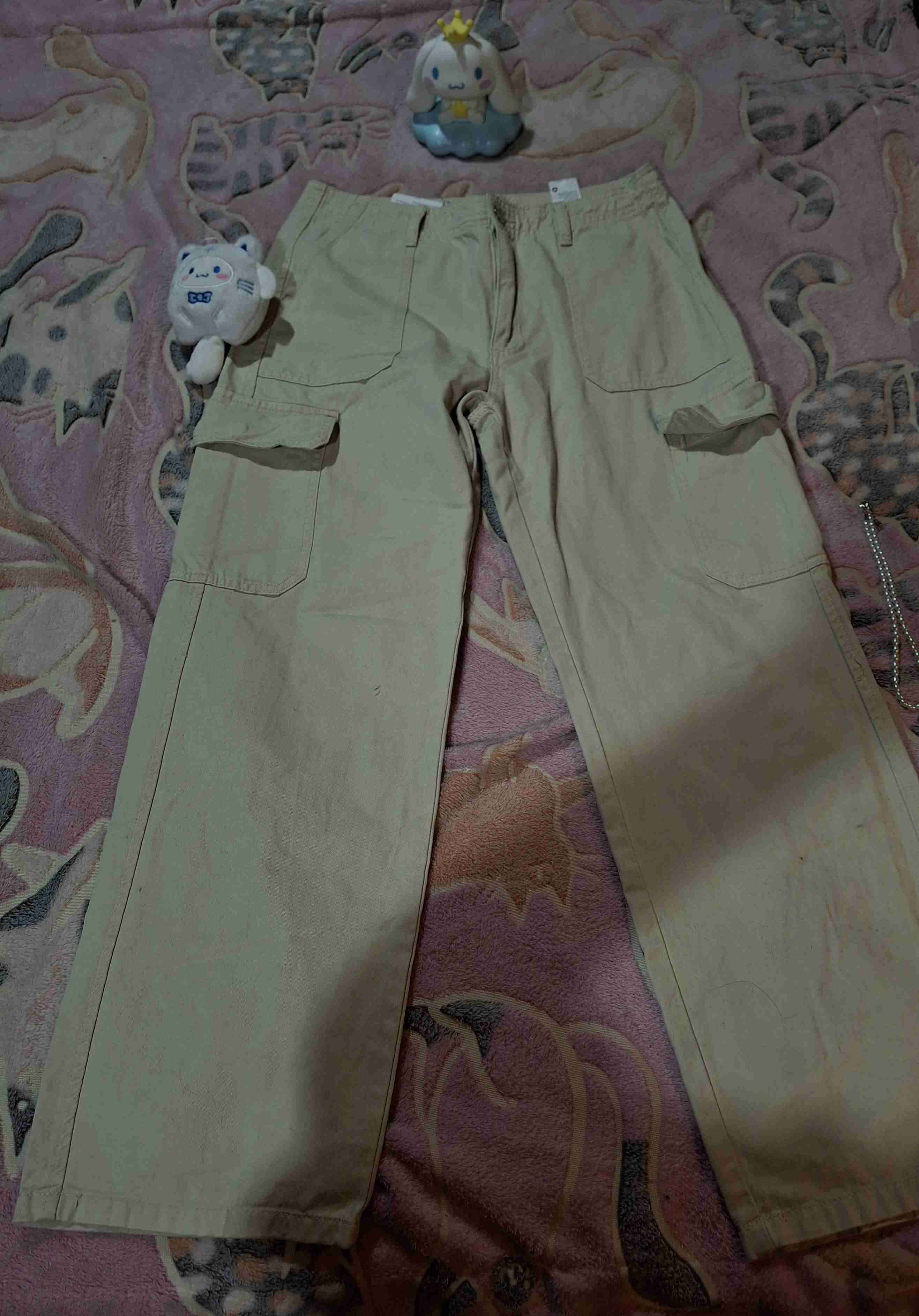 Pantalón cargo beige