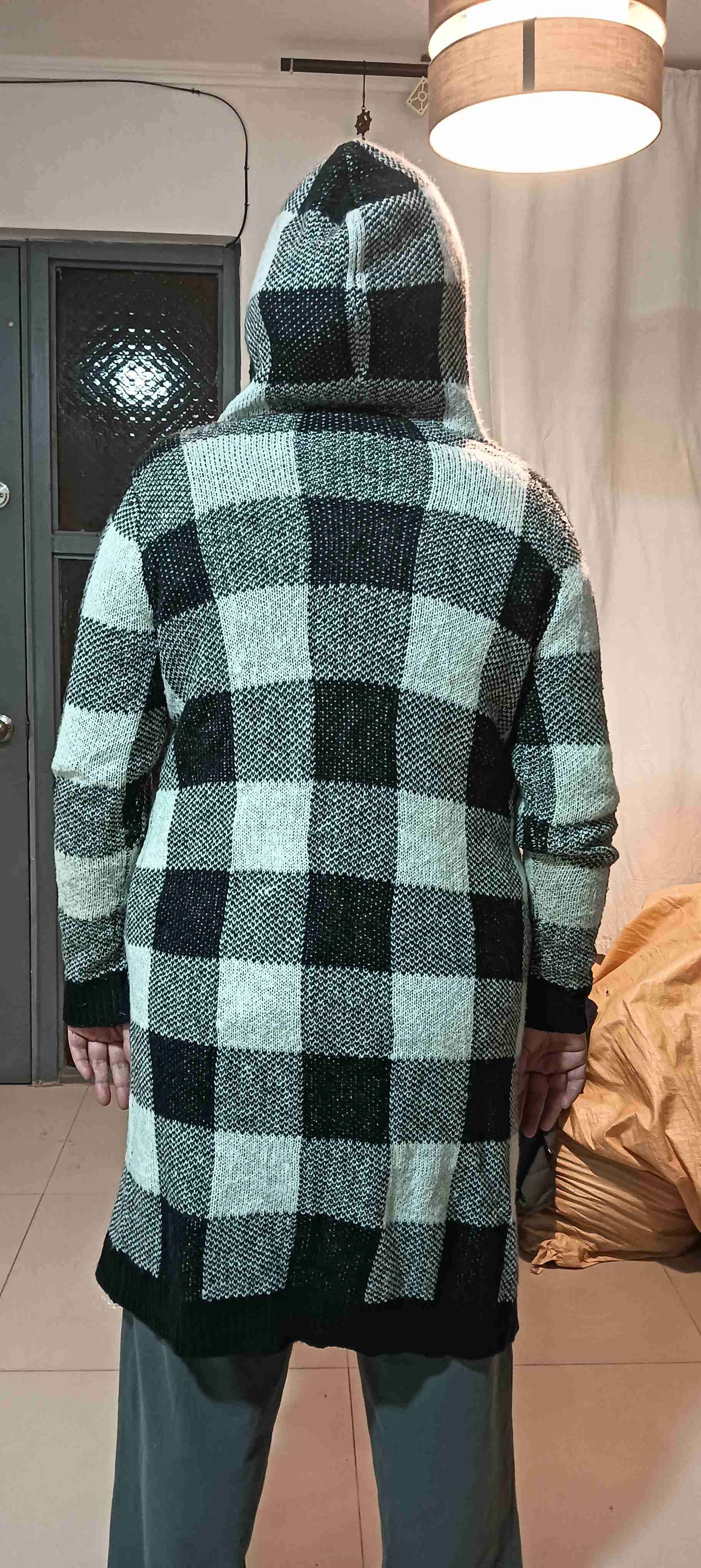 Abrigo a cuadros negro y blanco - miniatura 2