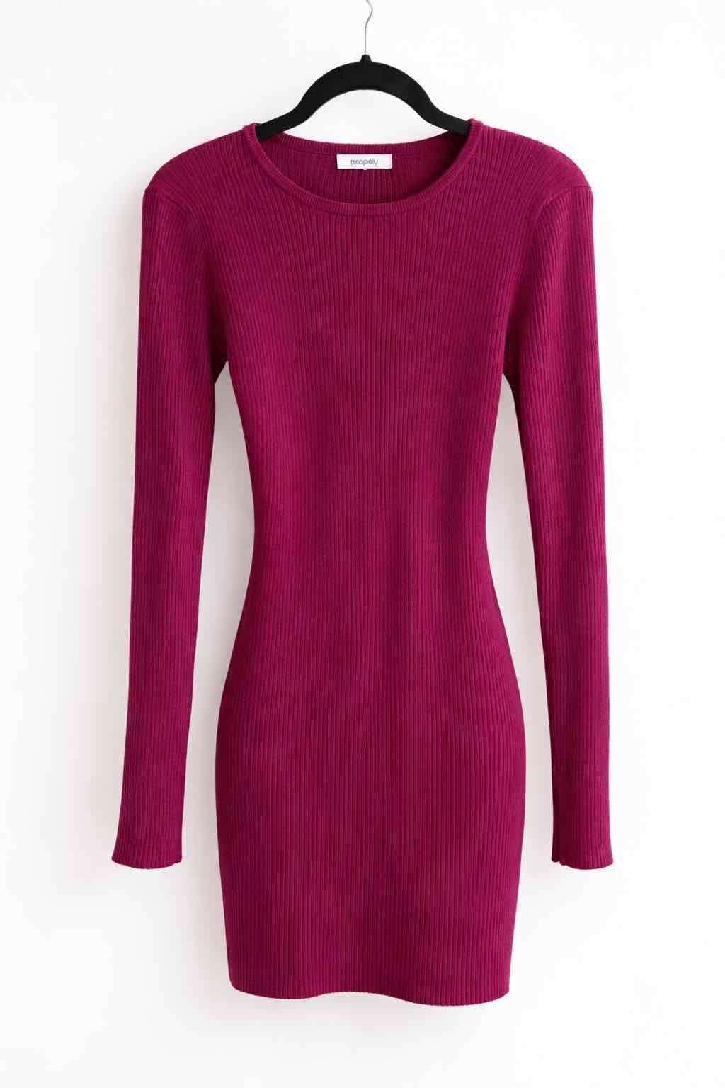 Vestido magenta ajustado