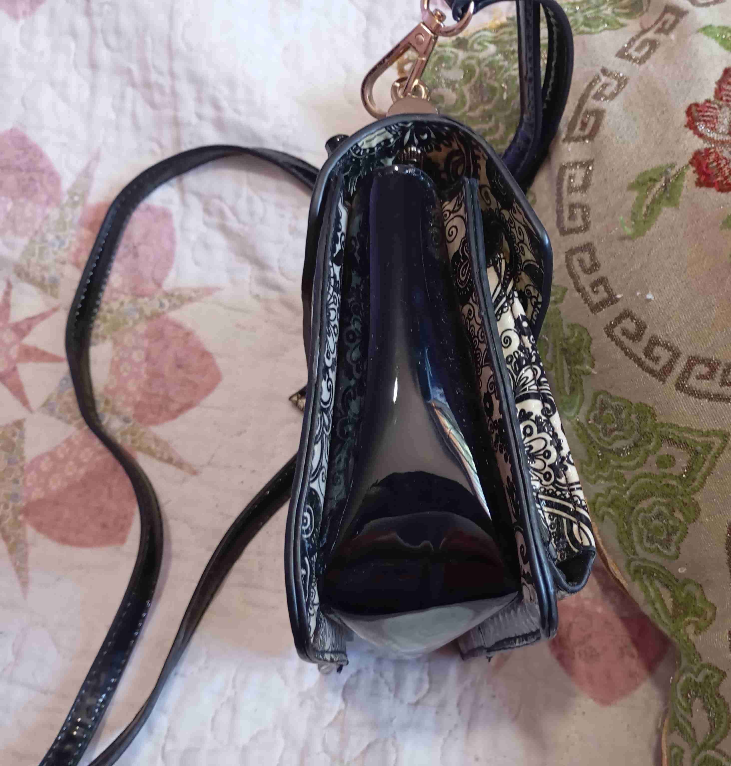 Cartera estampada con cierre dorado - miniatura 3