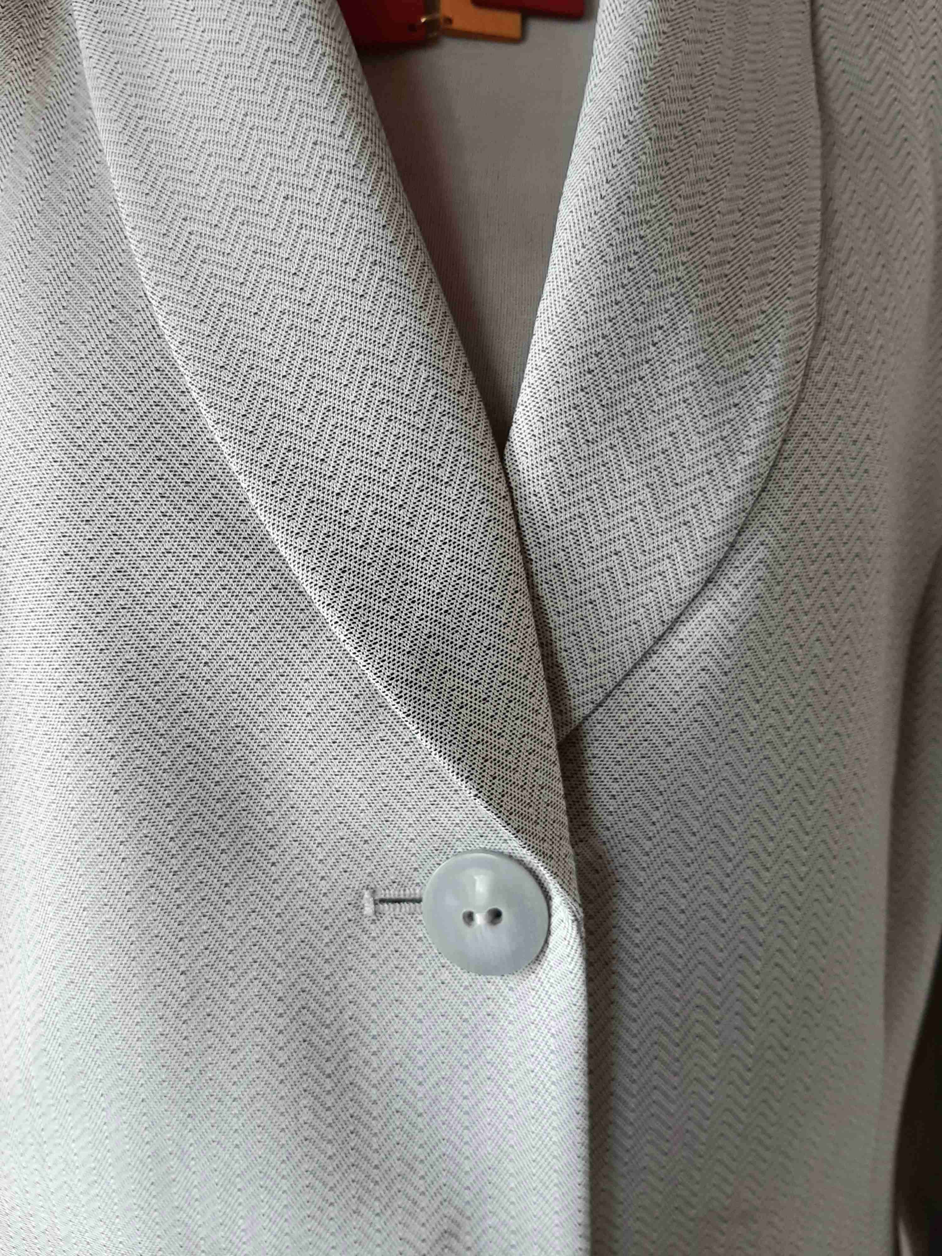 Blazer gris elegante dos botones - miniatura 3