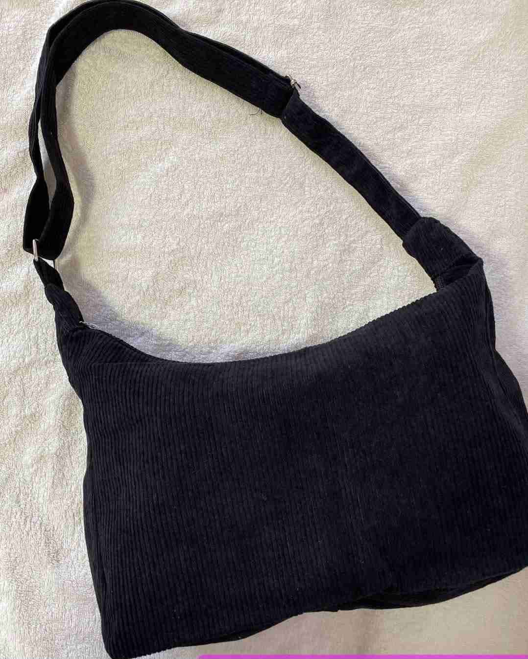 Bandolera negra de pana