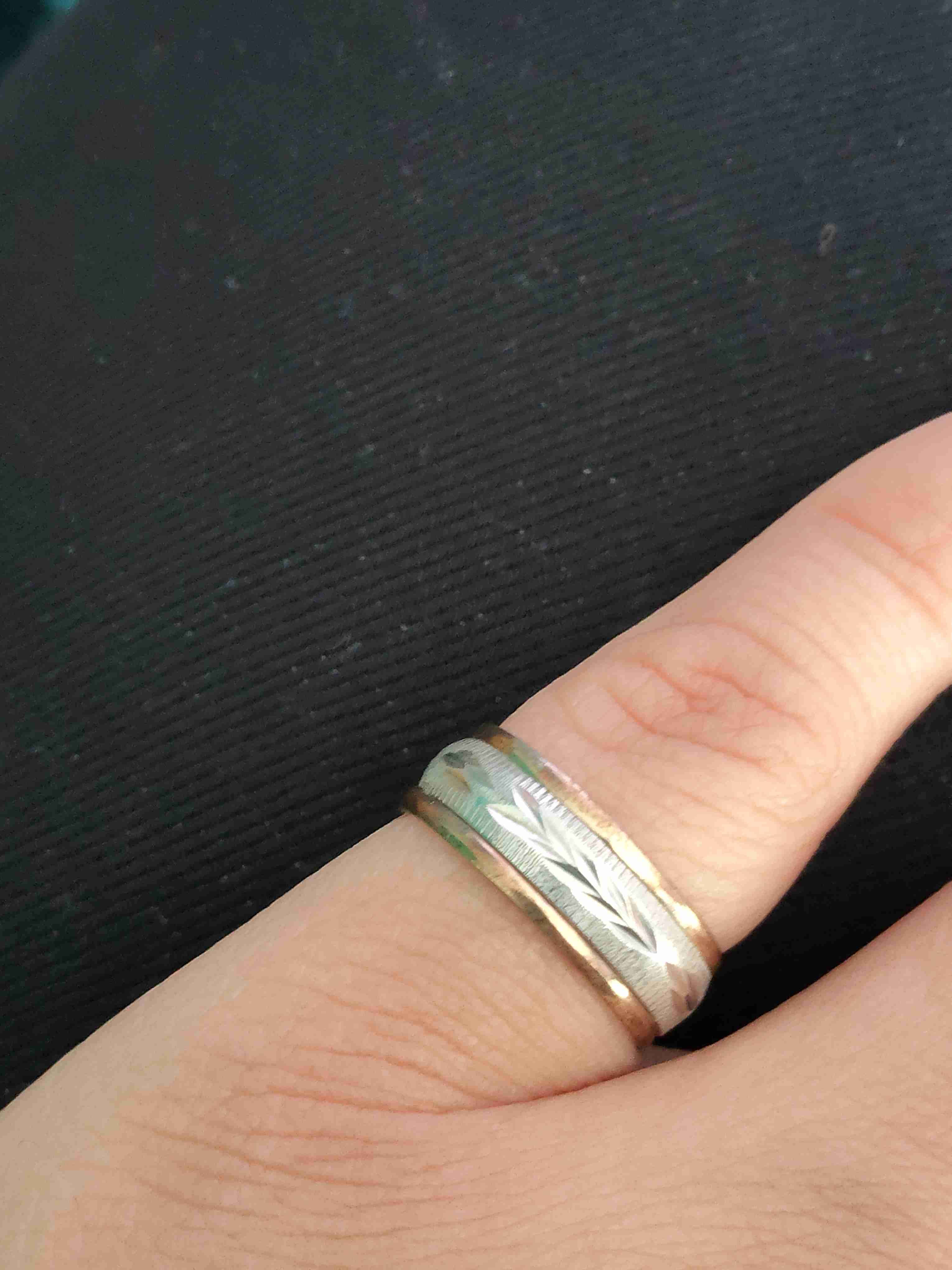 Anillo bicolor grabado