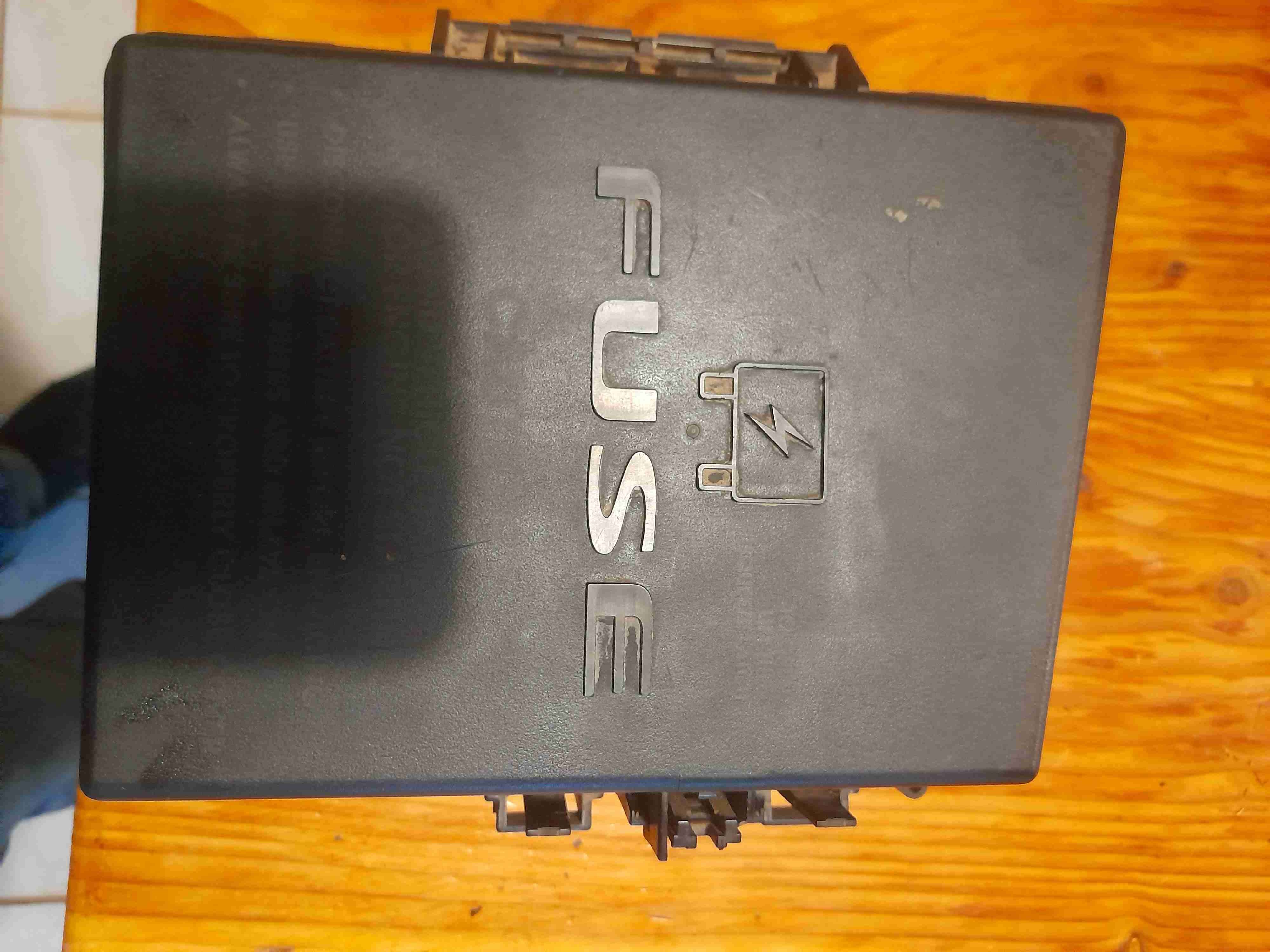 Caja de fusibles chrysler pacifica