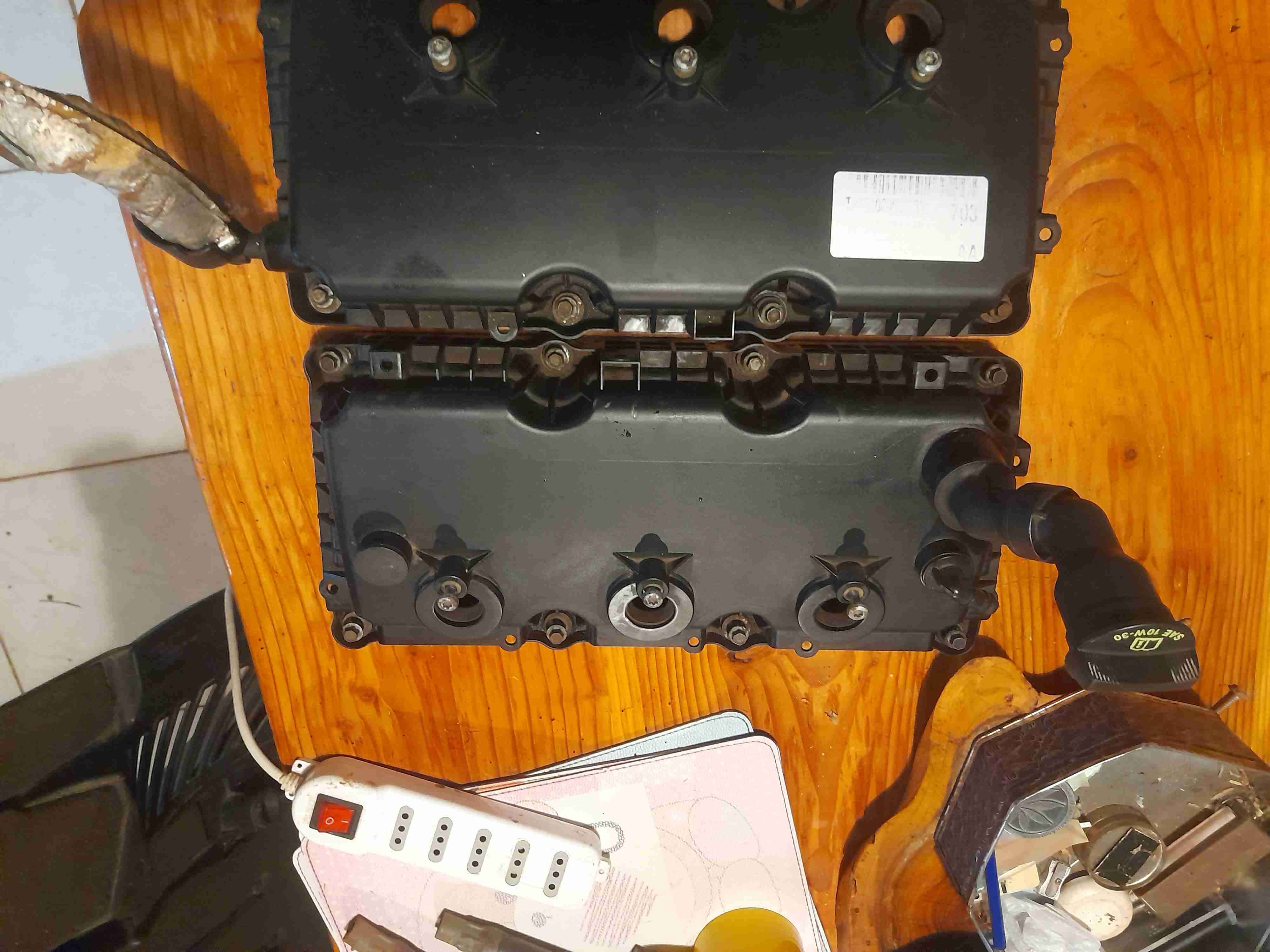 Tapas de motor para Chrysler Pacifica - miniatura 2