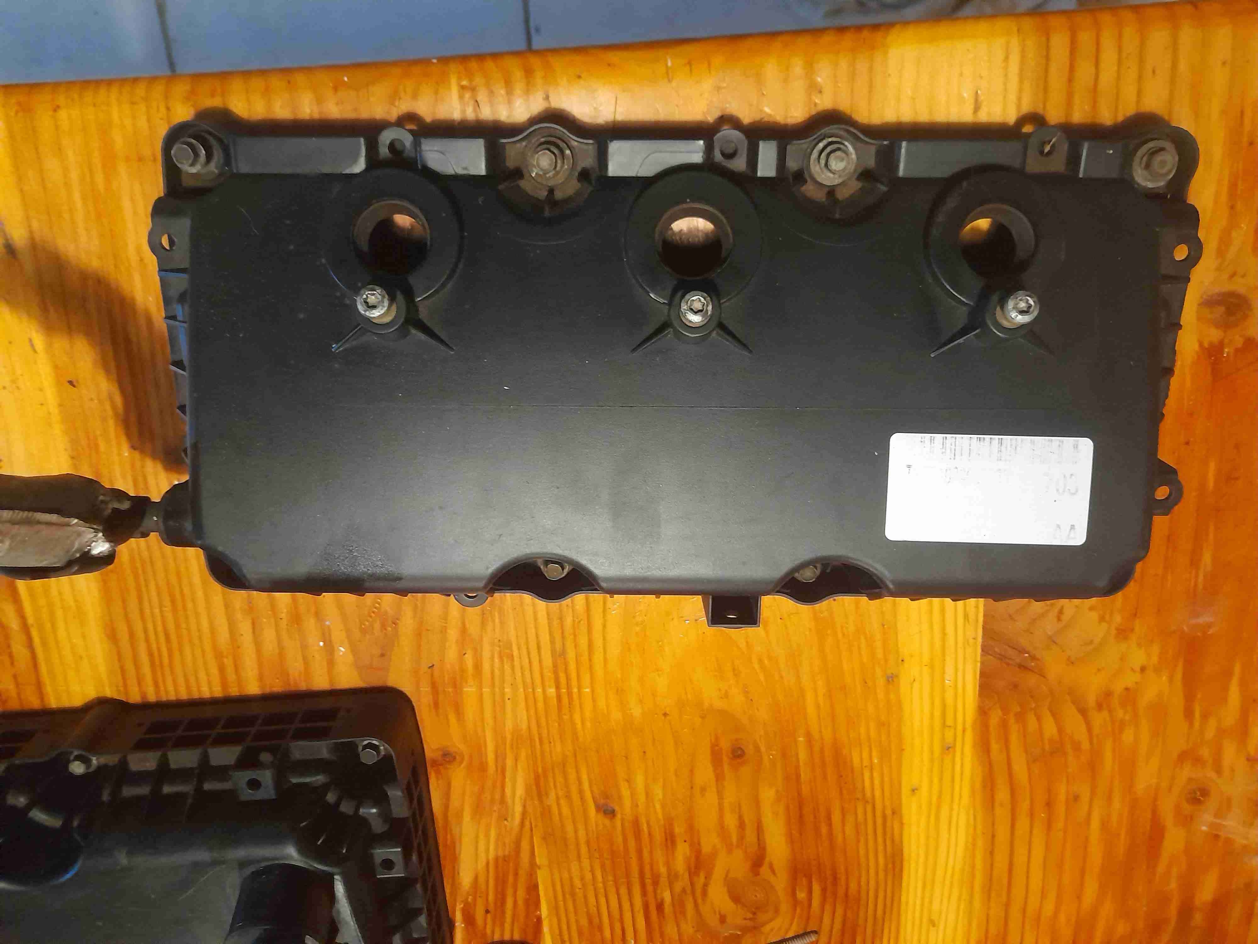 Tapas de motor para Chrysler Pacifica - miniatura 4