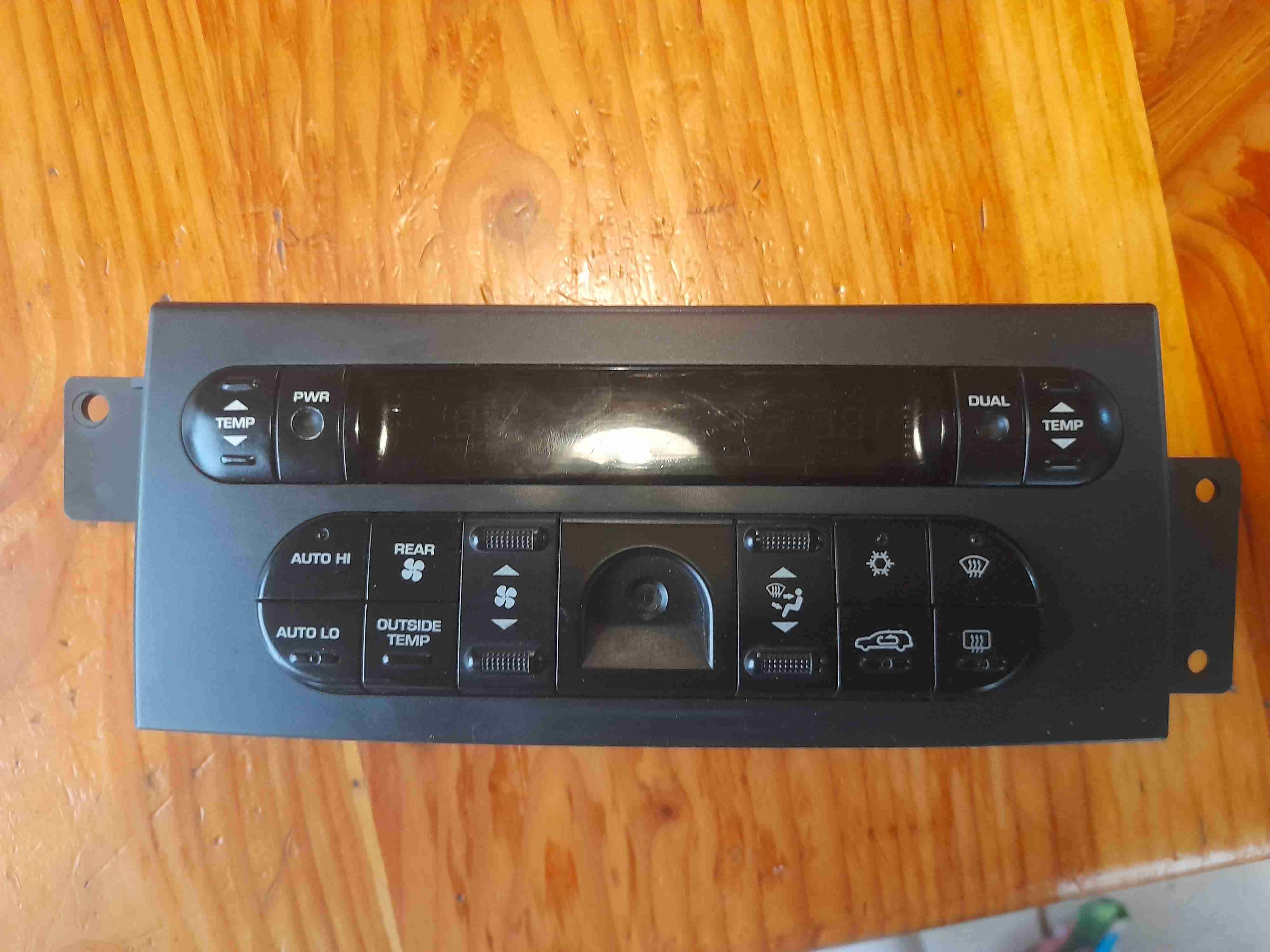 Panel control climatización chrysler pacifica