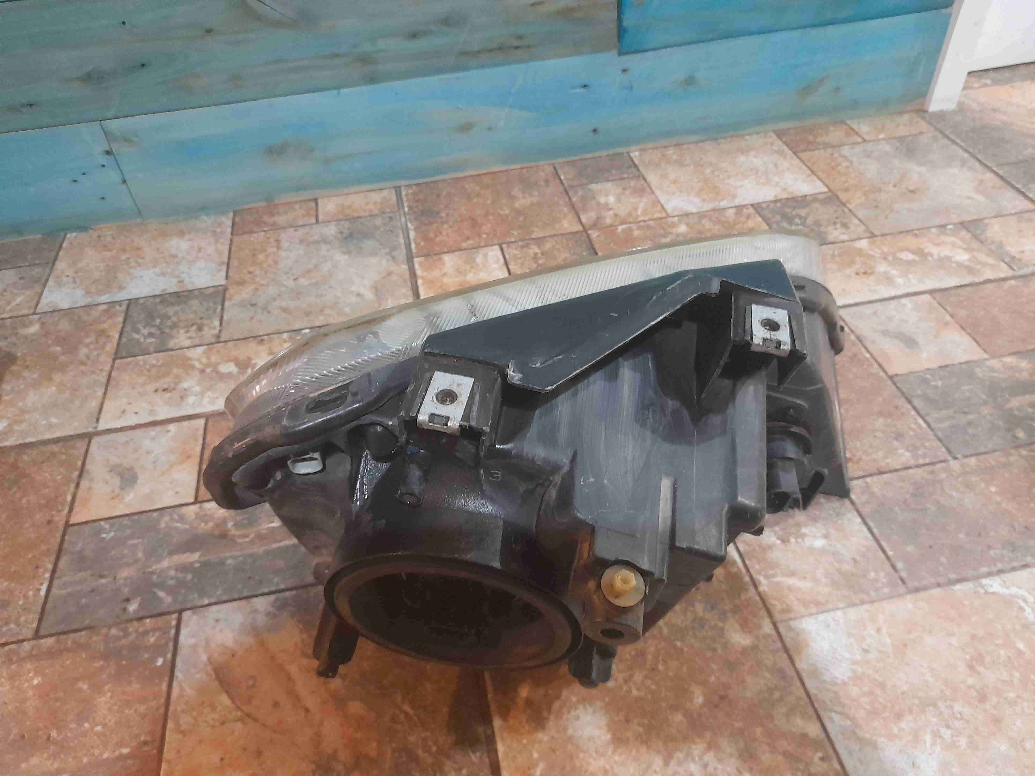 Focos delanteros Chrysler Pacifica - miniatura 5