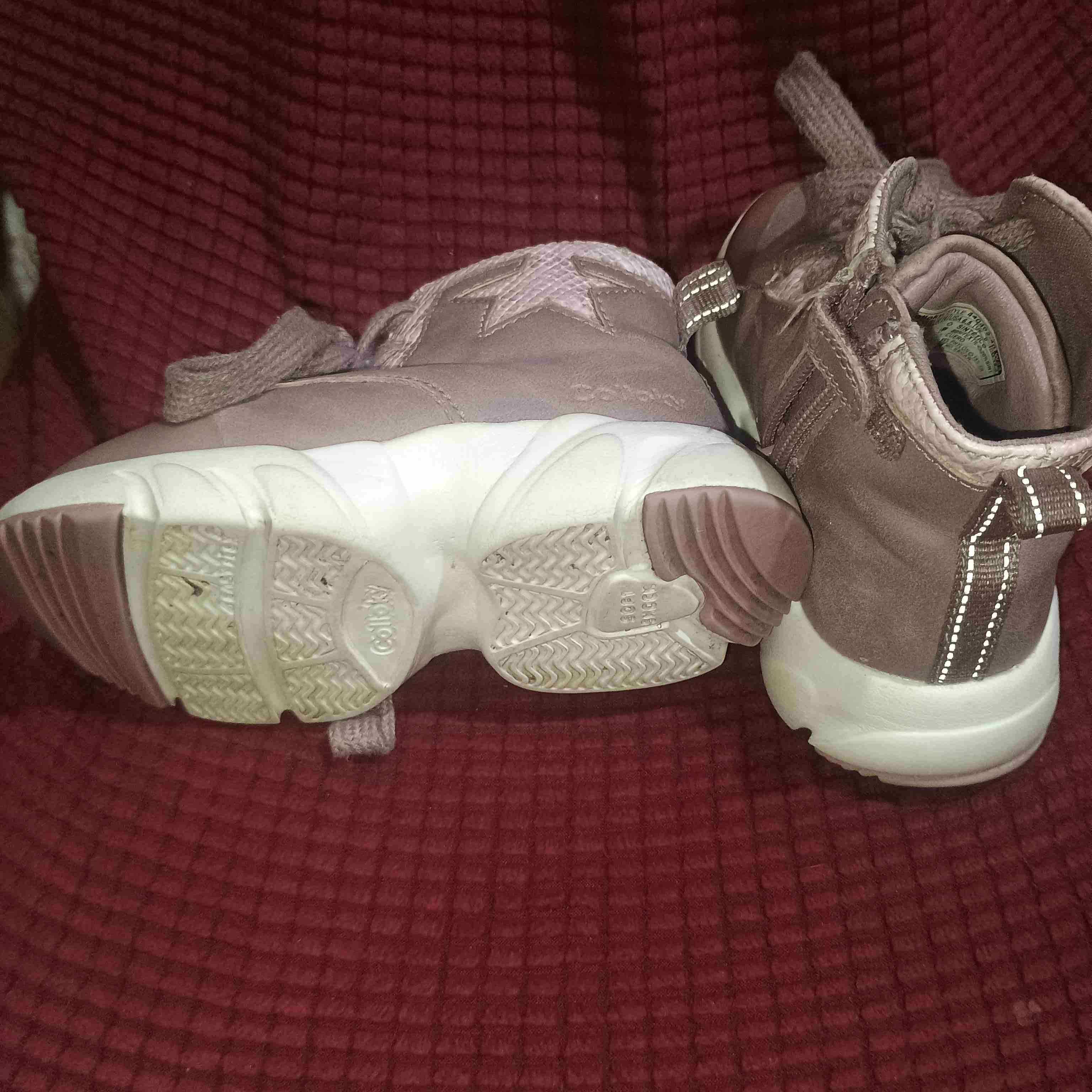 Zapatillas rosadas para niña - miniatura 2