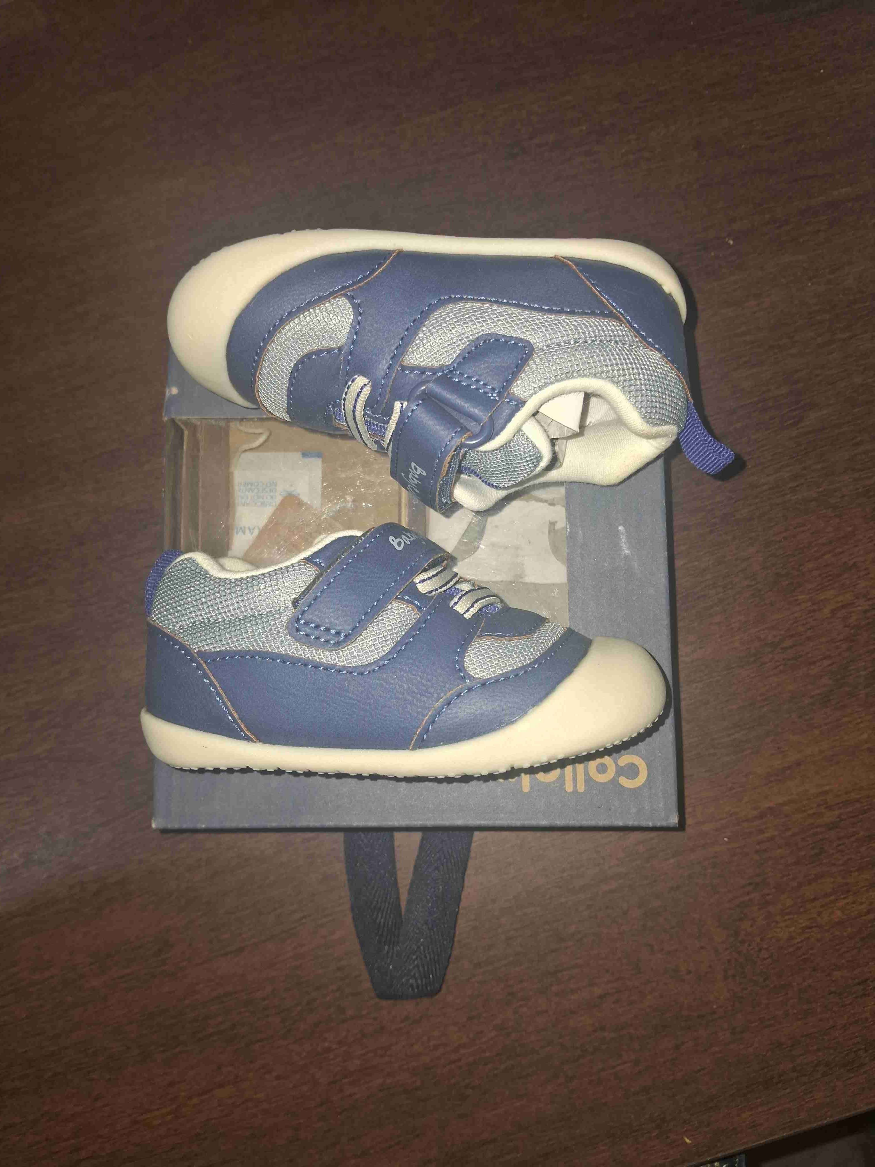 Zapatos para bebé azul con gris