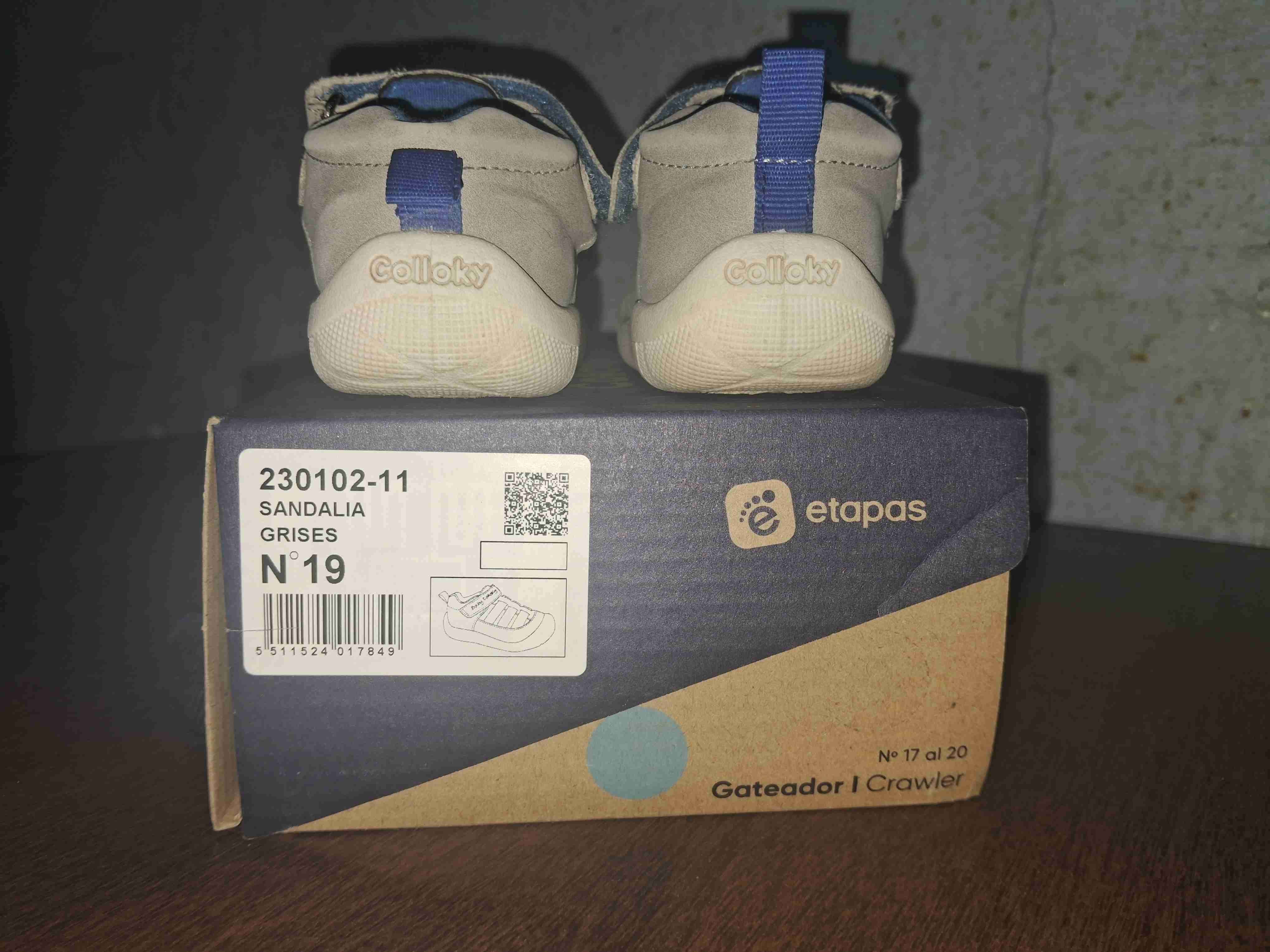 Zapatos grises para niño - miniatura 2