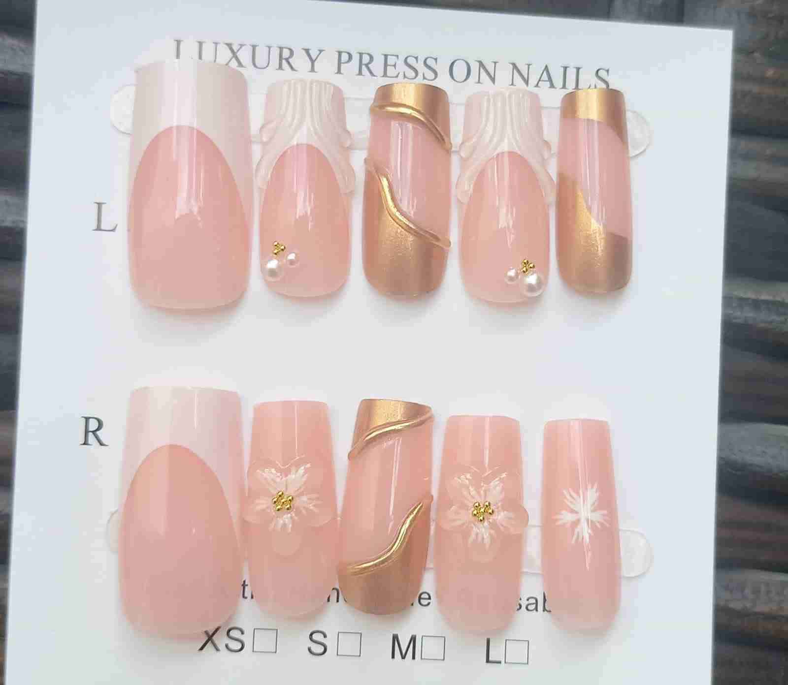 Uñas postizas lujo dorado