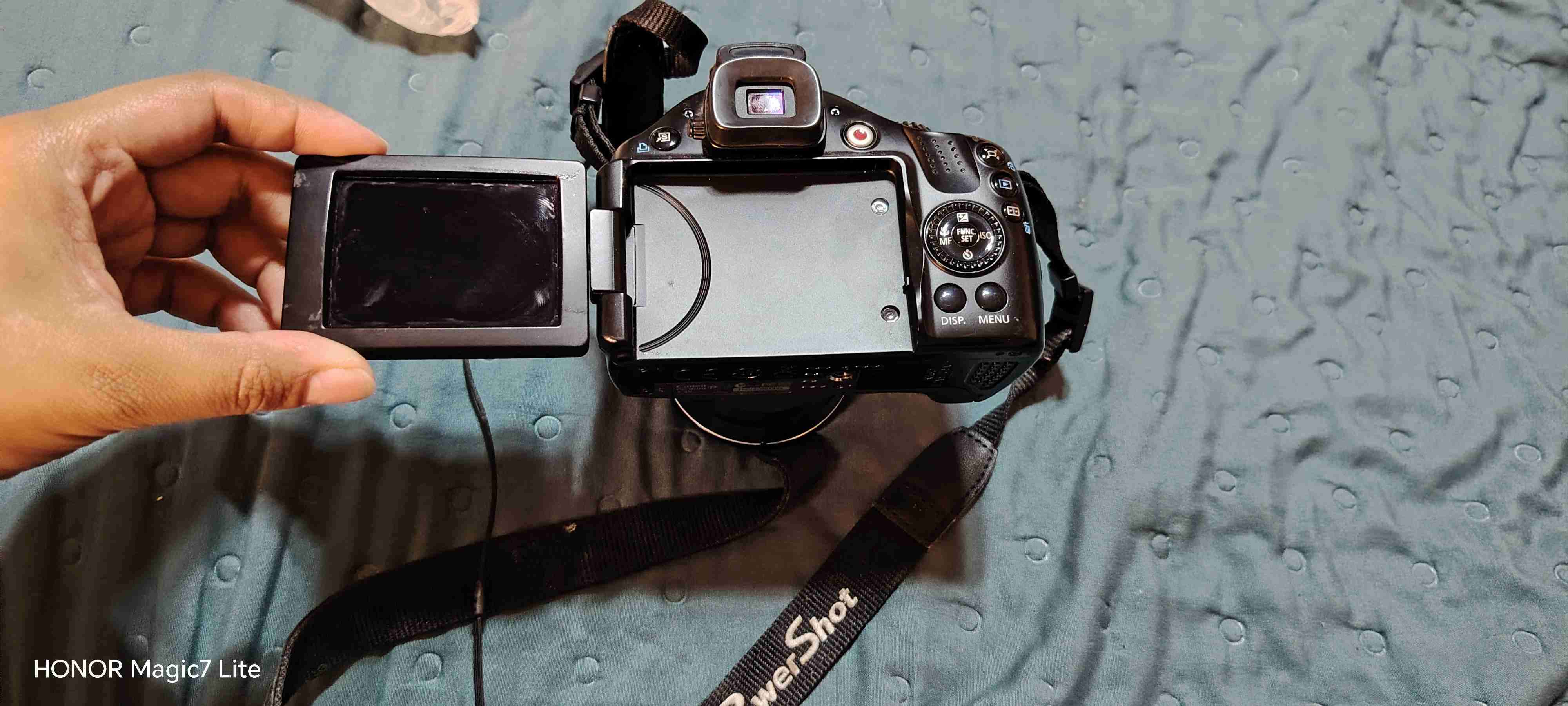 Cámara Canon PowerShot negra - miniatura 2