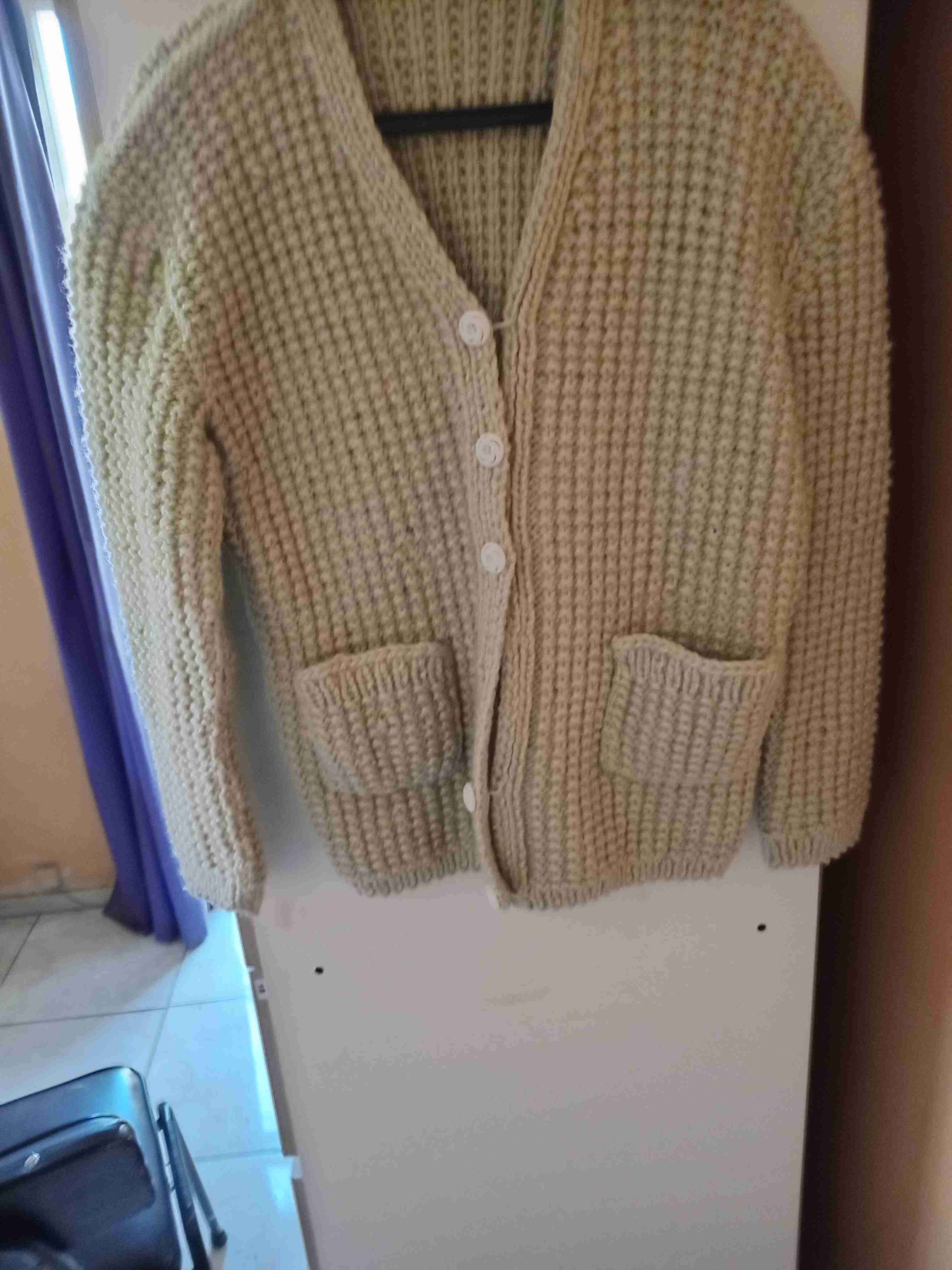 Cárdigan tejido beige