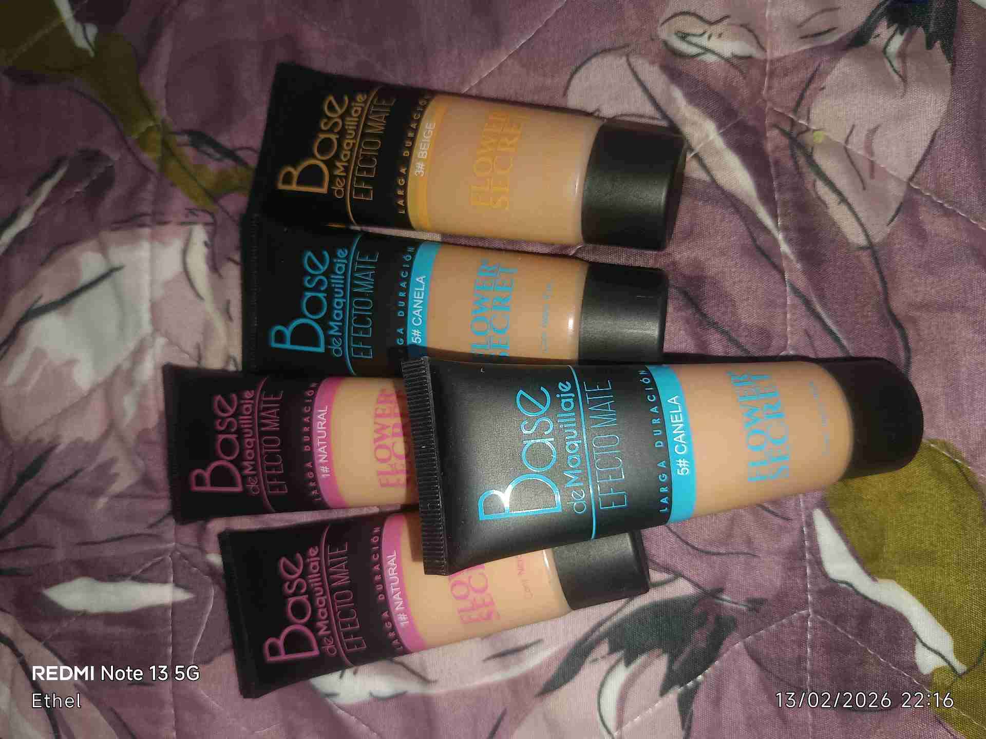 Polvo compacto Flower Secret (maquillaje) - miniatura 3