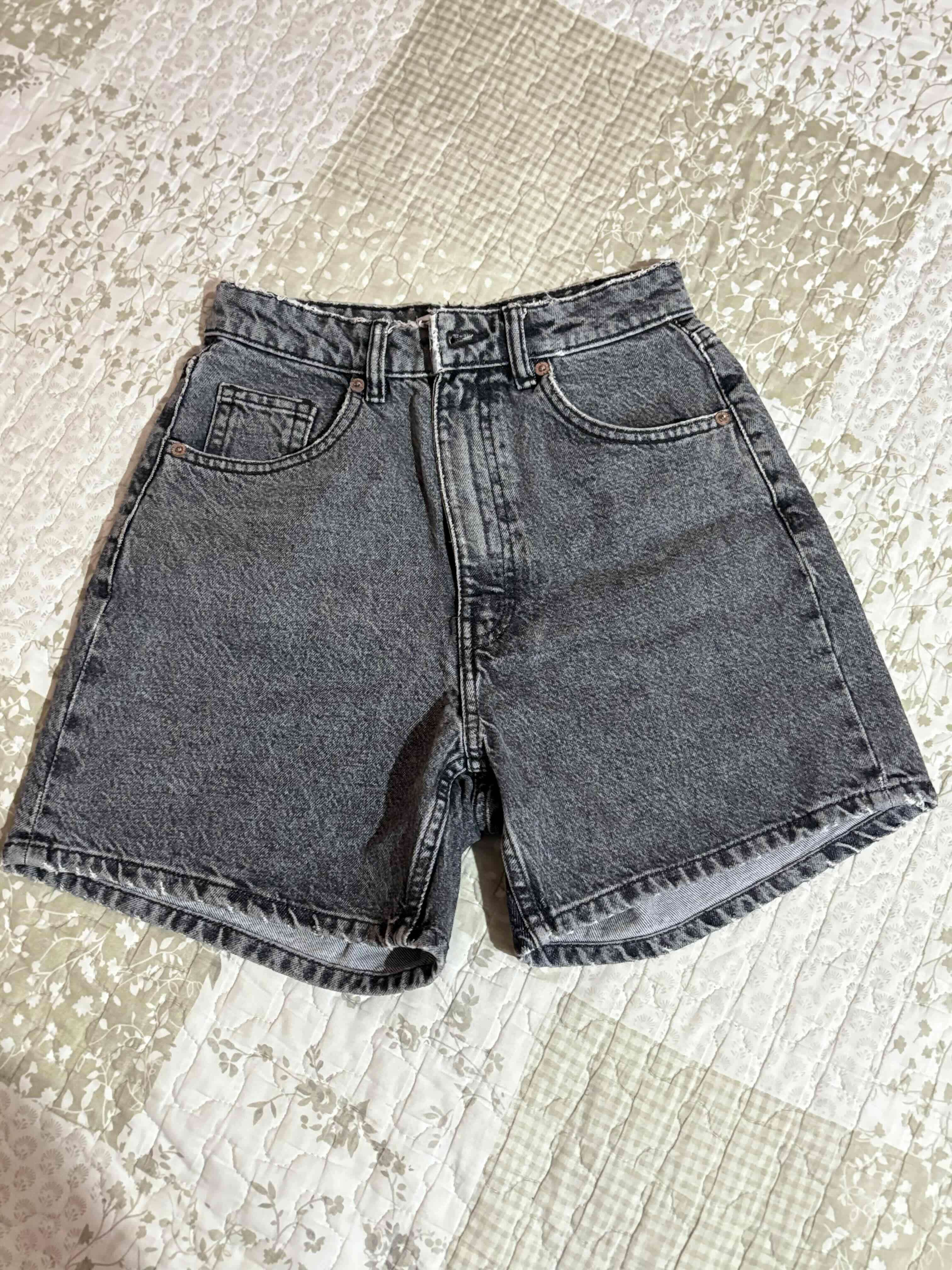 Short Zara