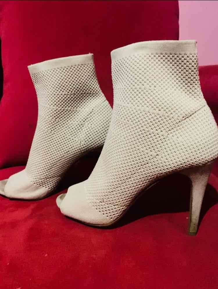 Botines altos color crema - miniatura 2