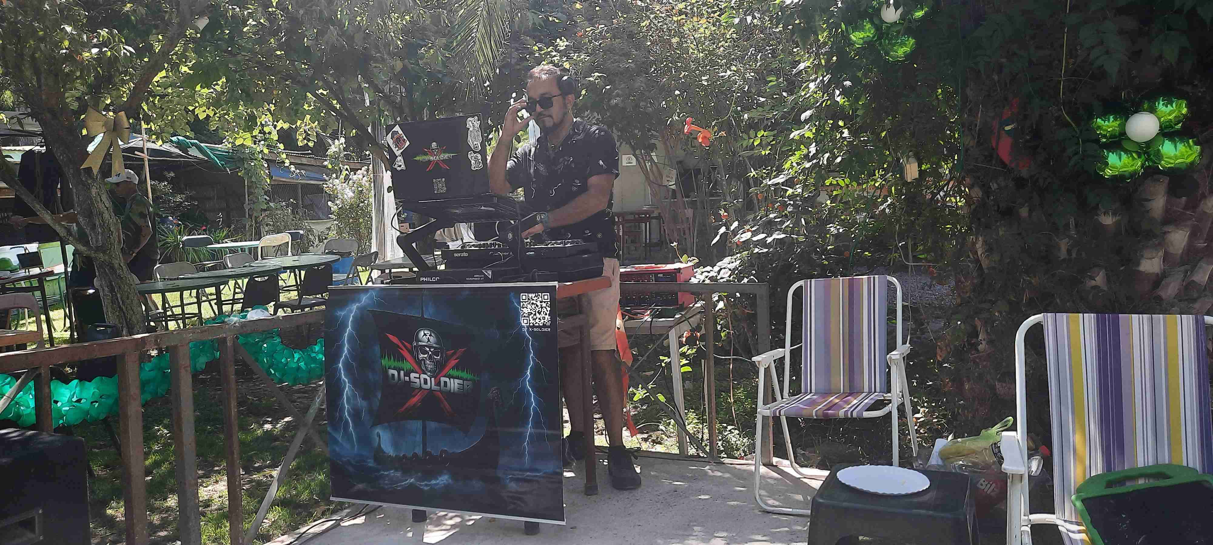 Set de DJ para fiestas - miniatura 2