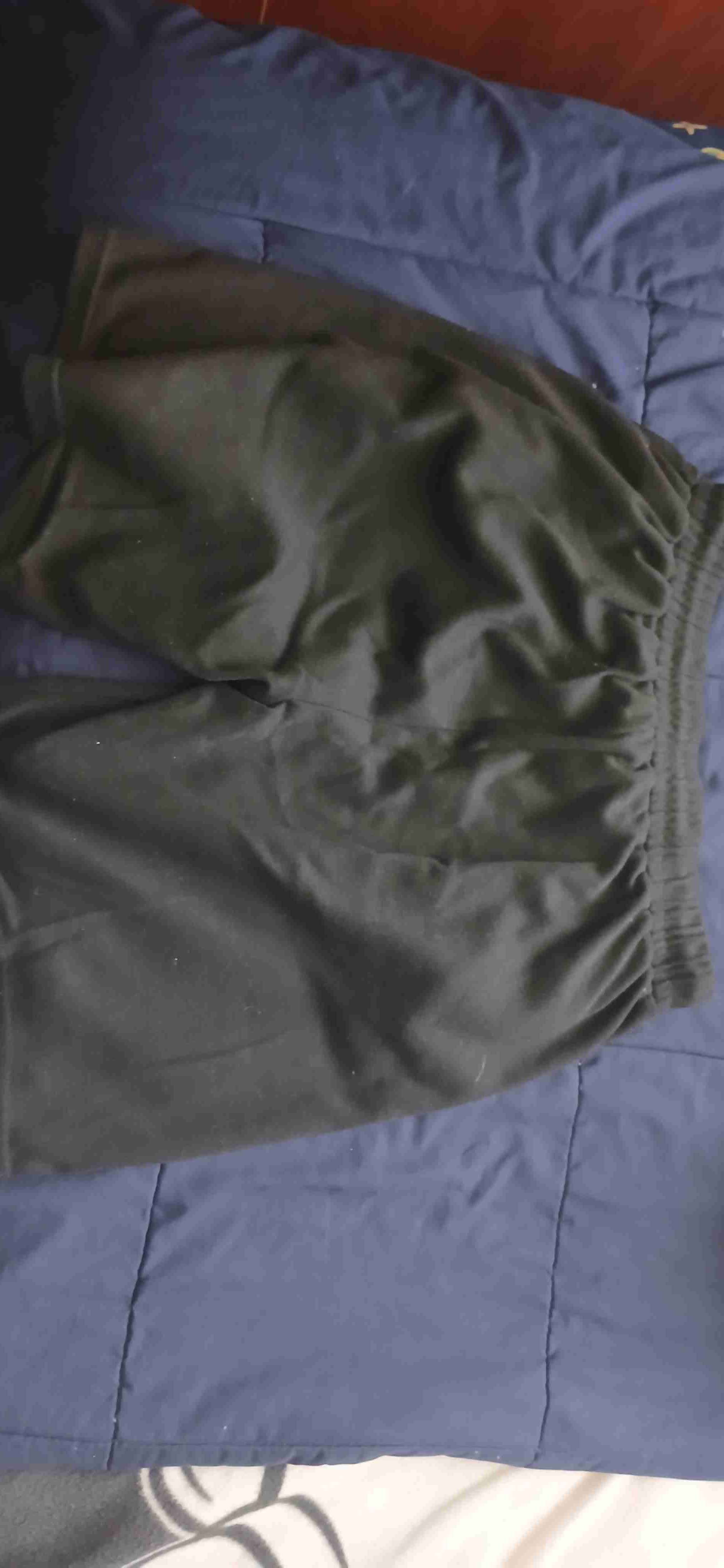 Short deportivo negro con líneas - miniatura 3