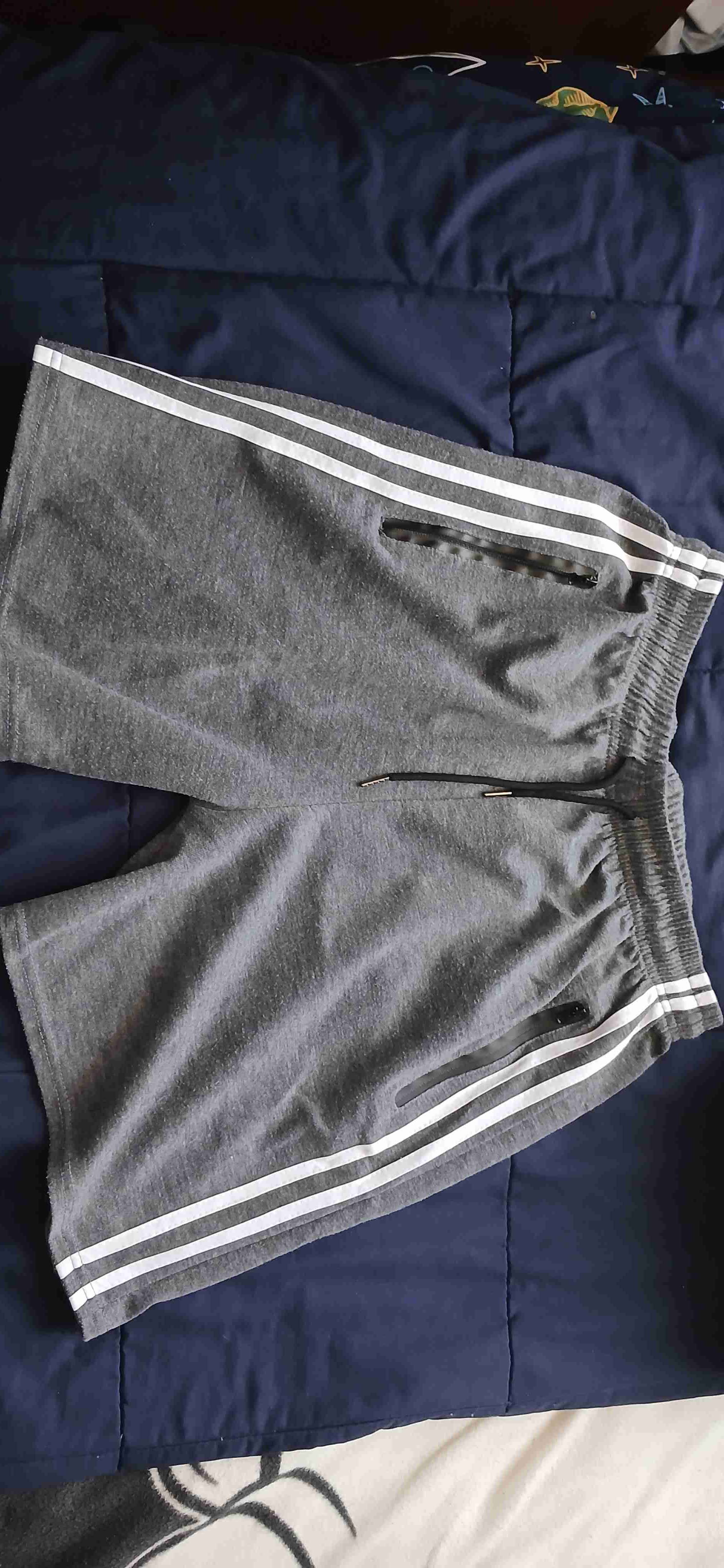 Bermudas deportivas grises con rayas - miniatura 2