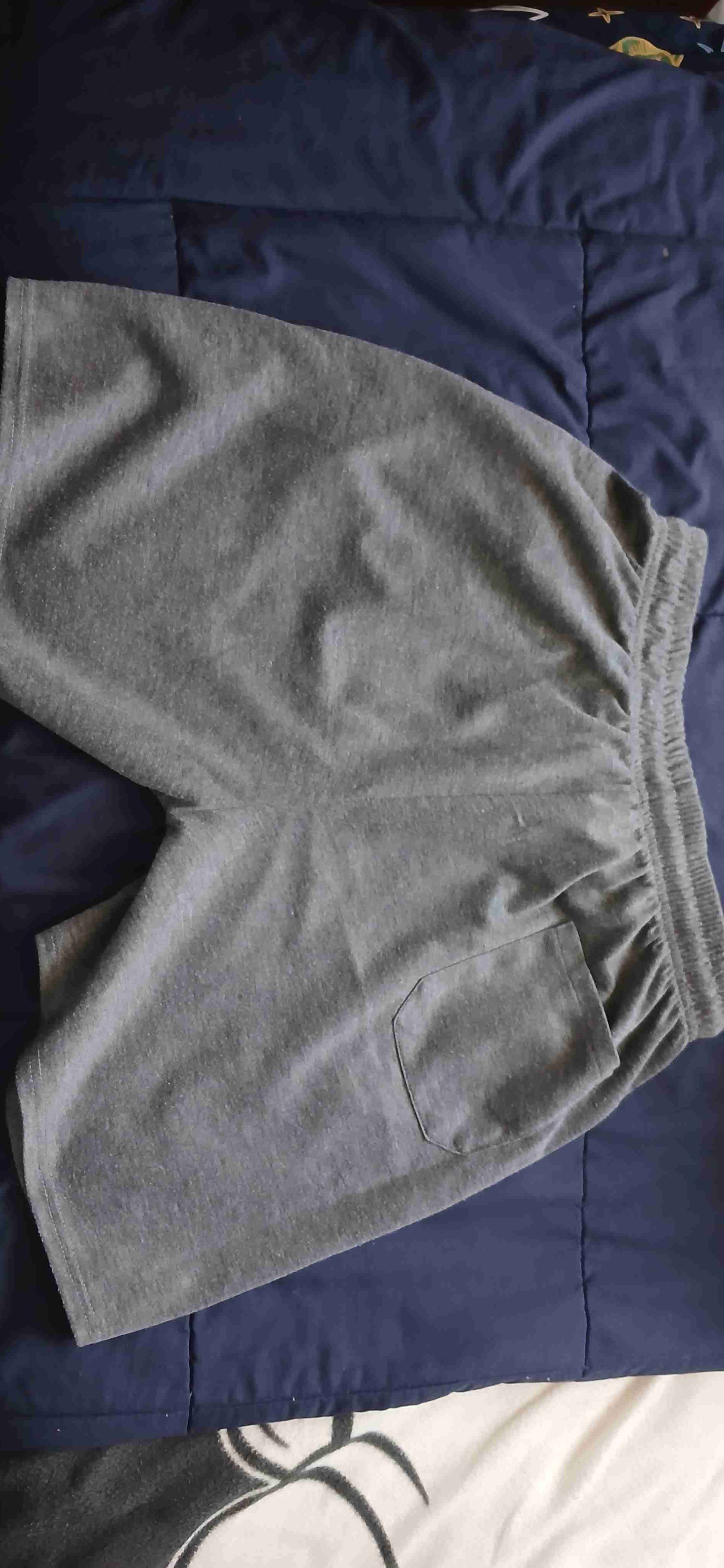 Bermudas deportivas grises con rayas - miniatura 3