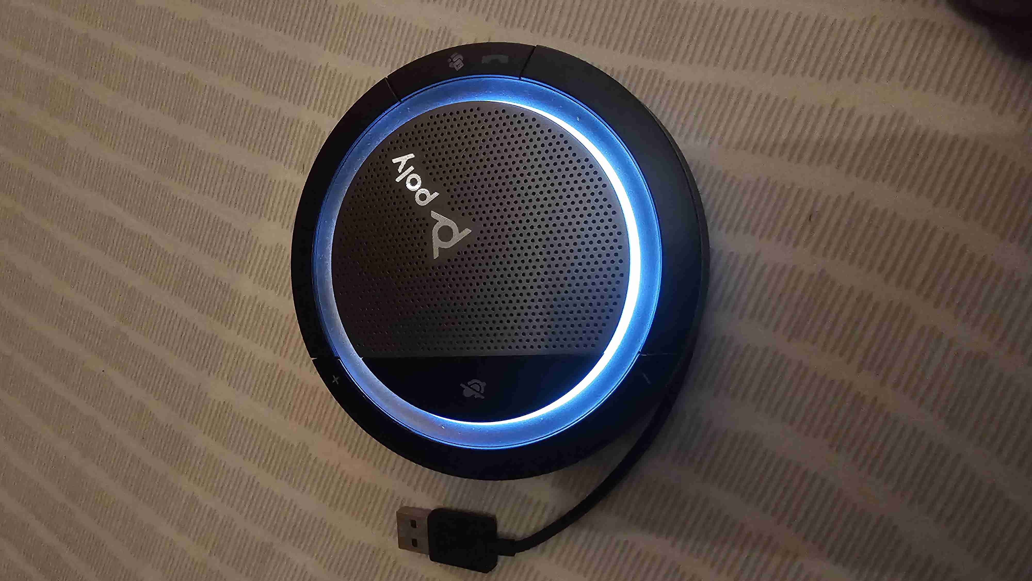 Altavoz Poly Bluetooth & USB con luz LED