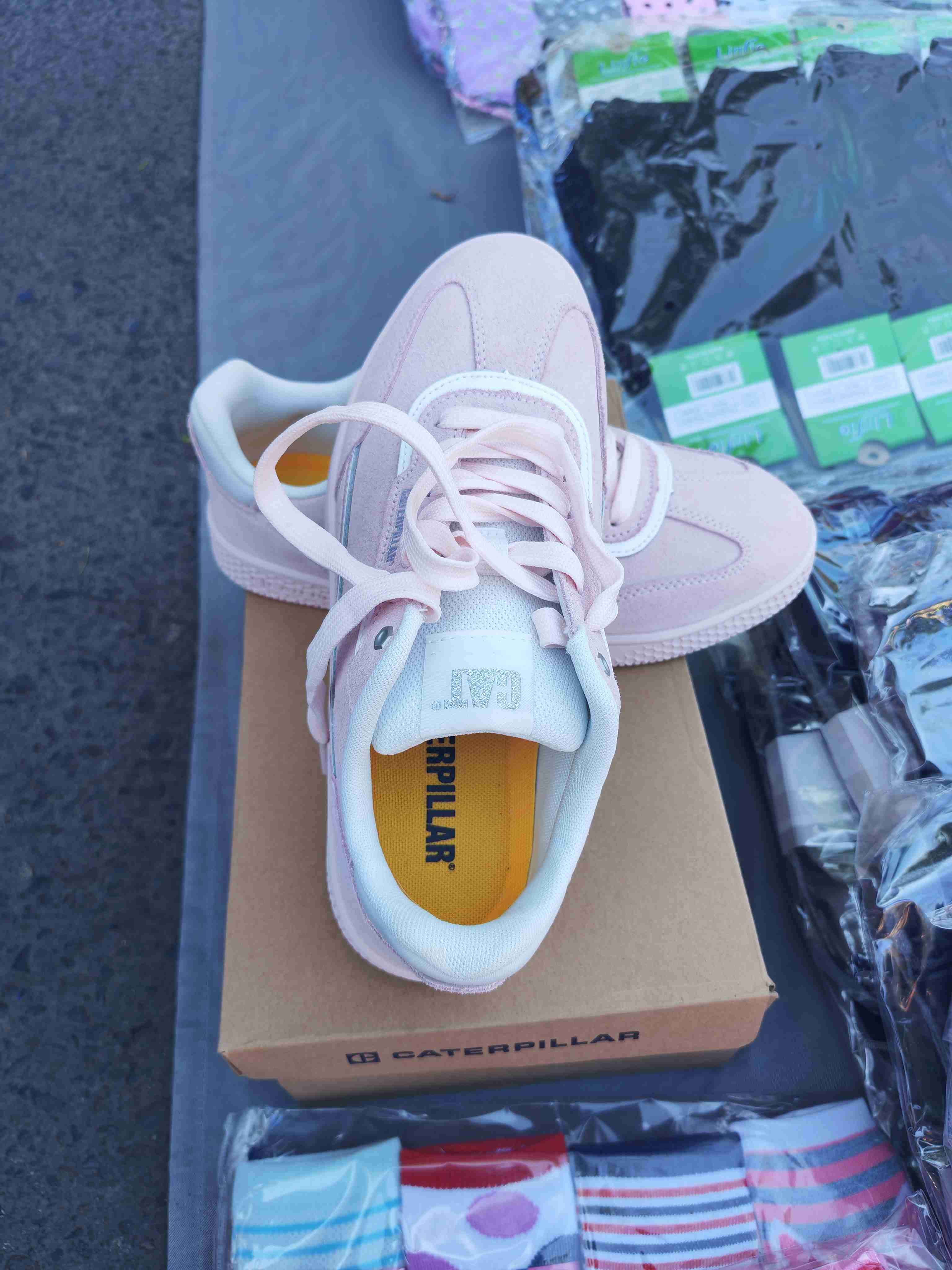 Zapatillas rosadas Caterpillar - miniatura 3