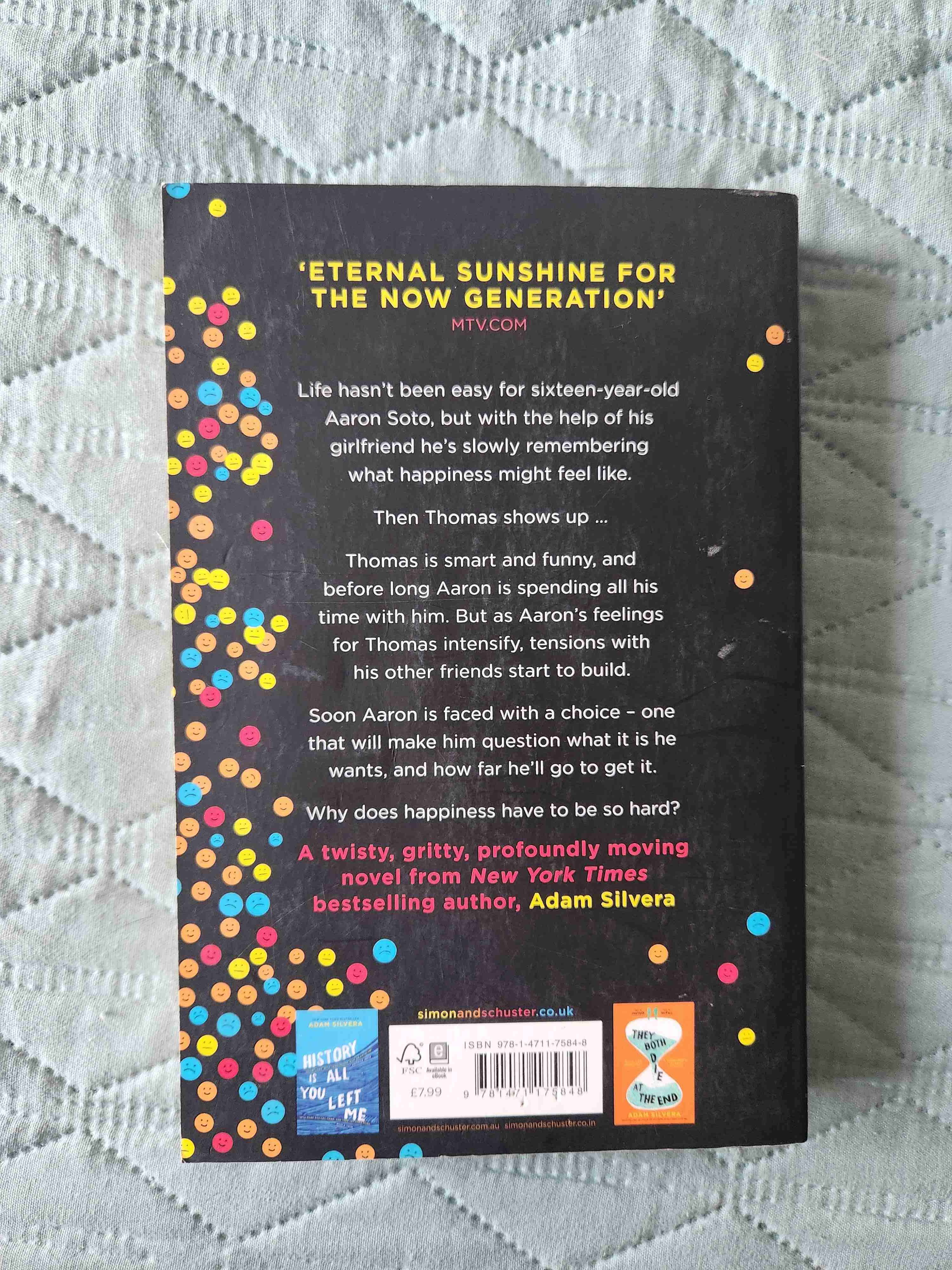 Libro 'More Happy Than Not' - miniatura 2