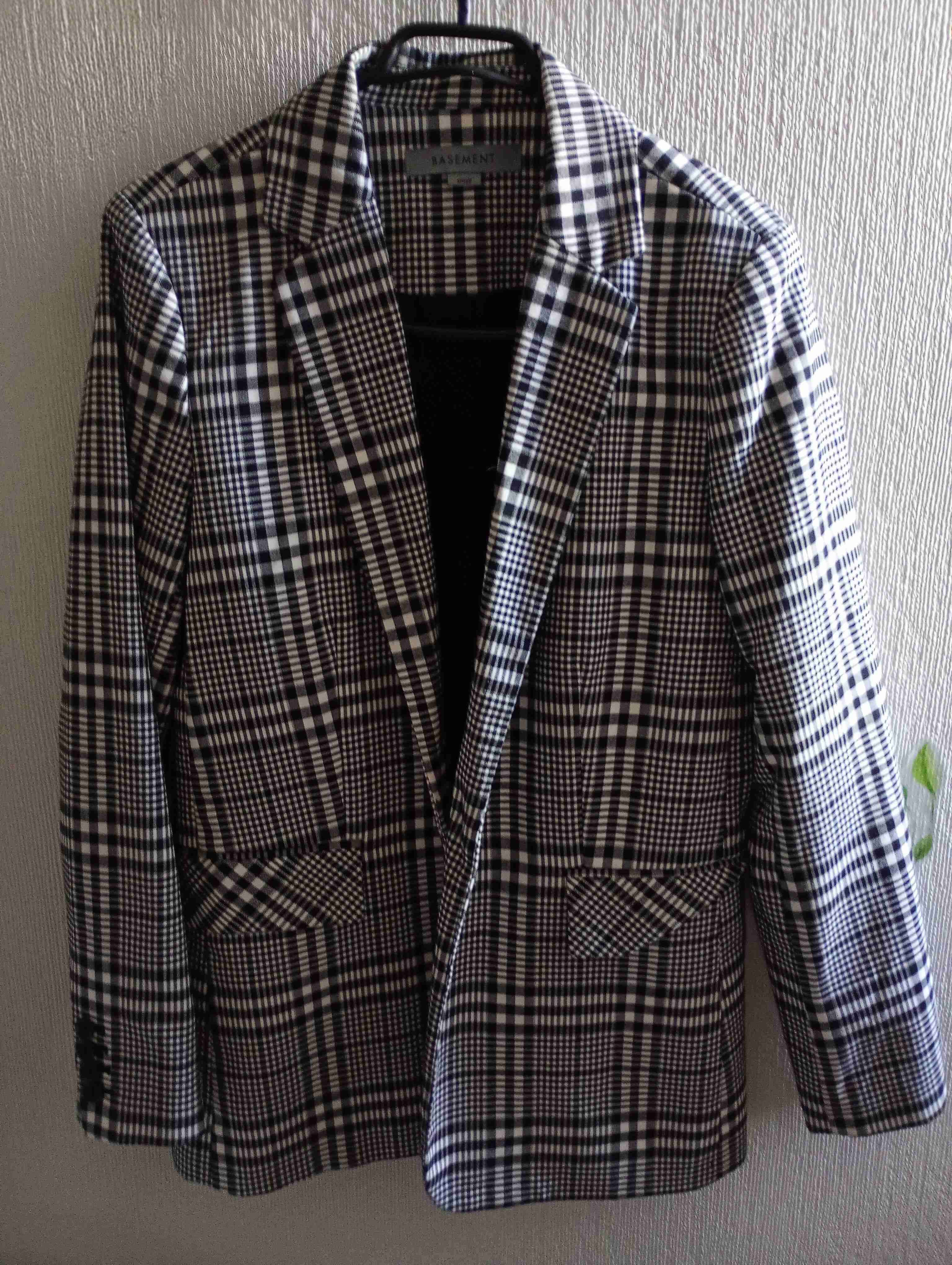 Blazer de cuadros blanco y negro