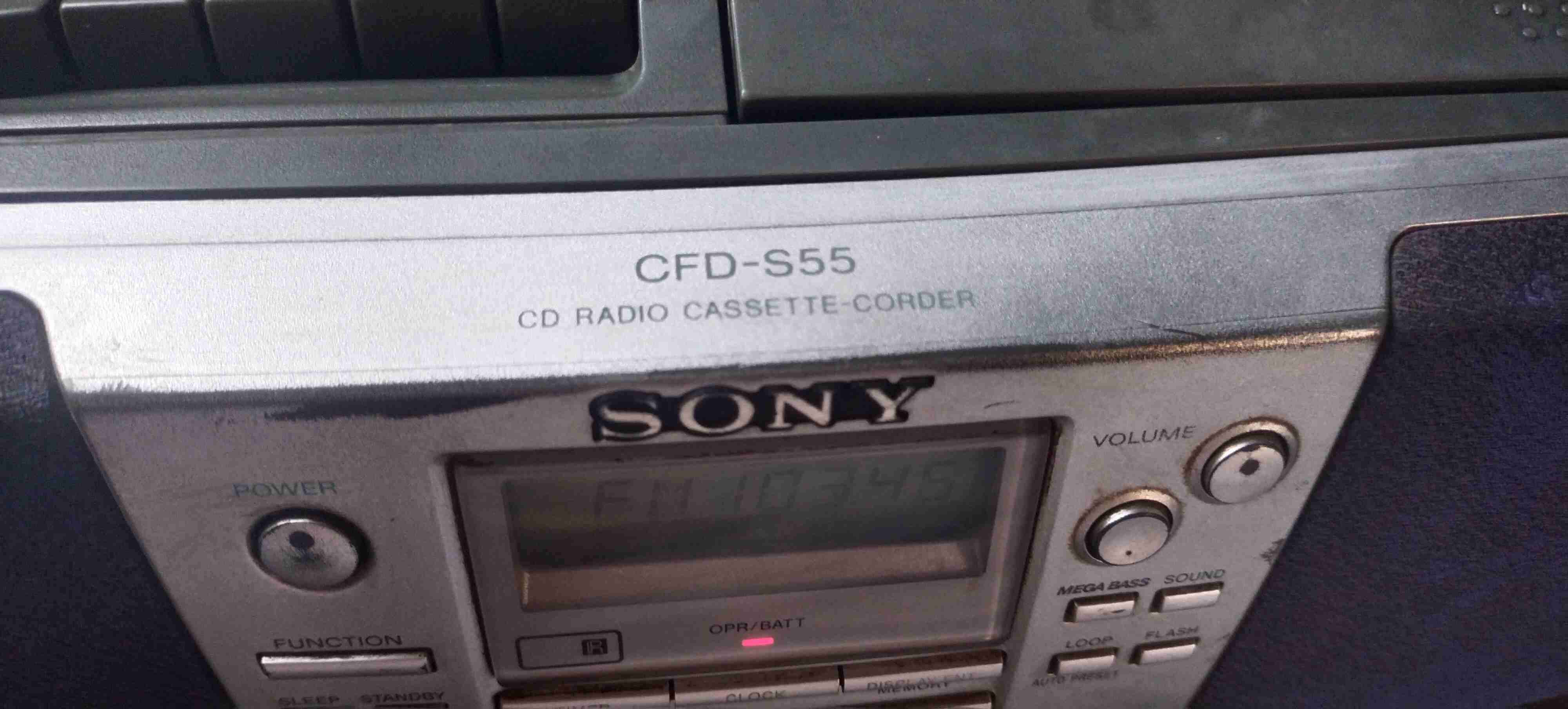 Vintage Radio CD Cassette Sony CFD-S55