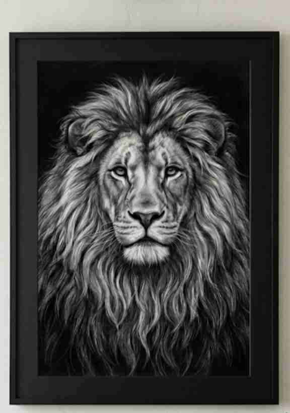 Cuadro hiperrealista de león en blanco y negro. - miniatura 3
