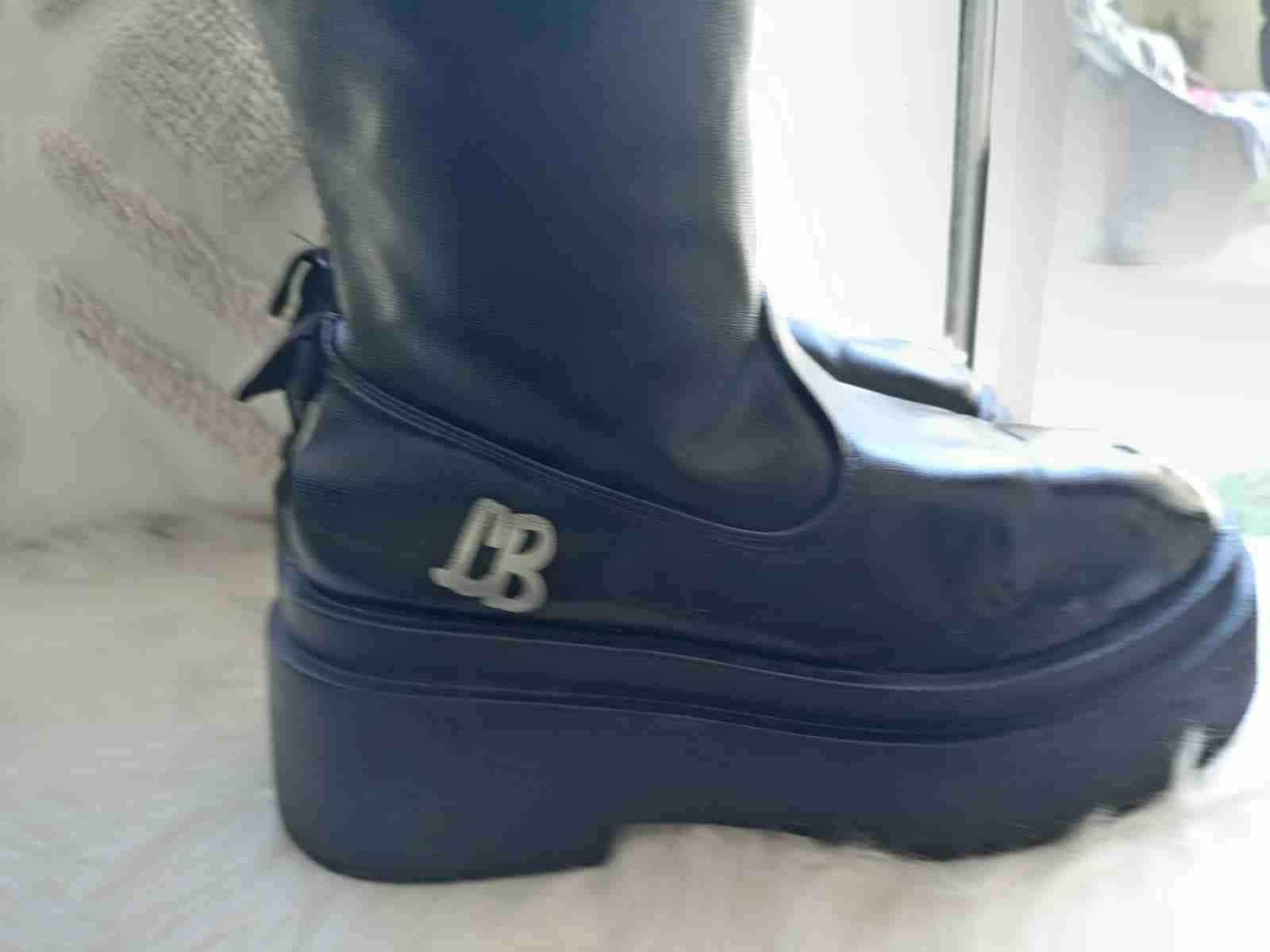 Botas negras altas LB talla 37 - miniatura 2