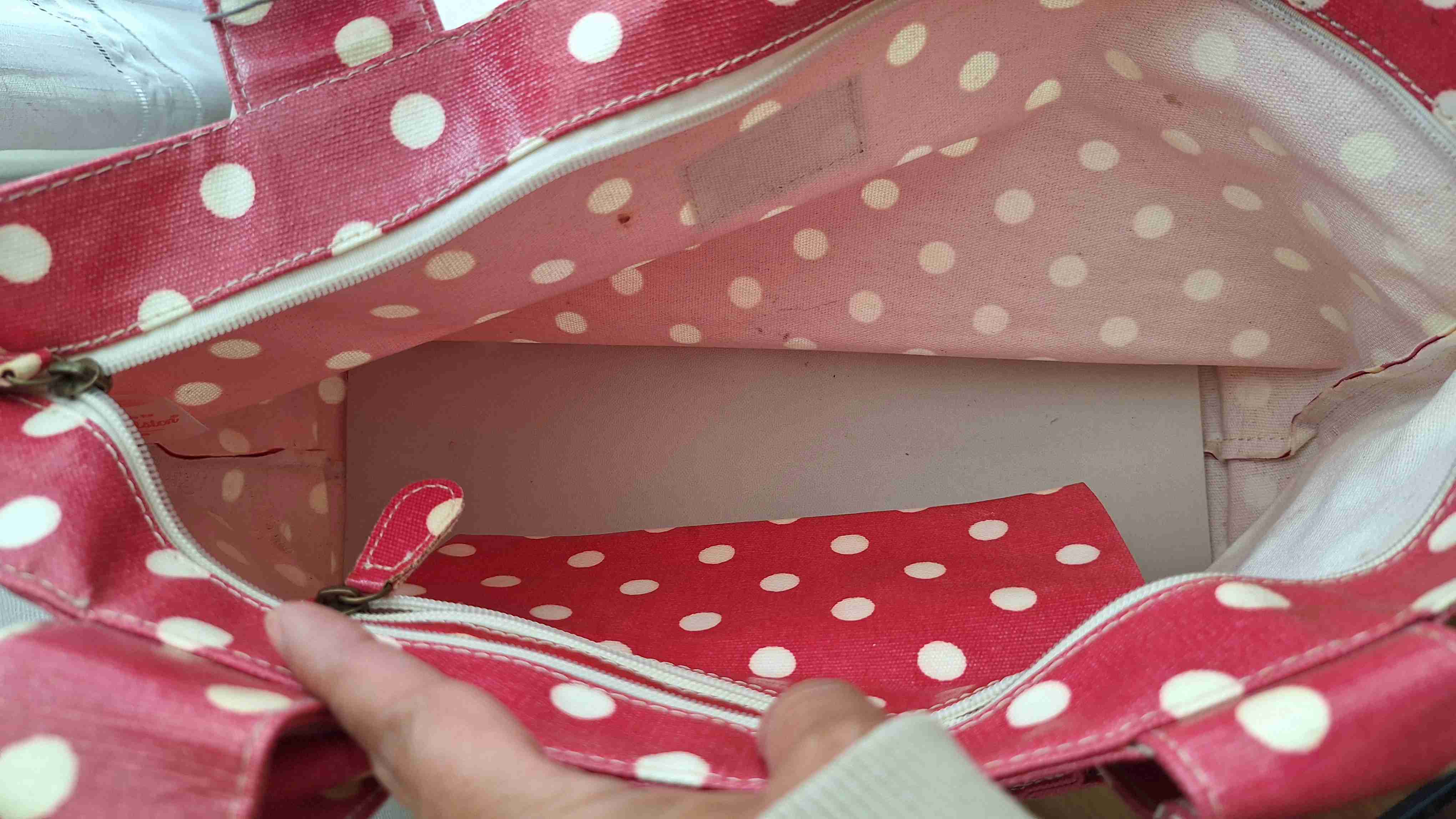 Bolso fucsia de lunares - miniatura 5