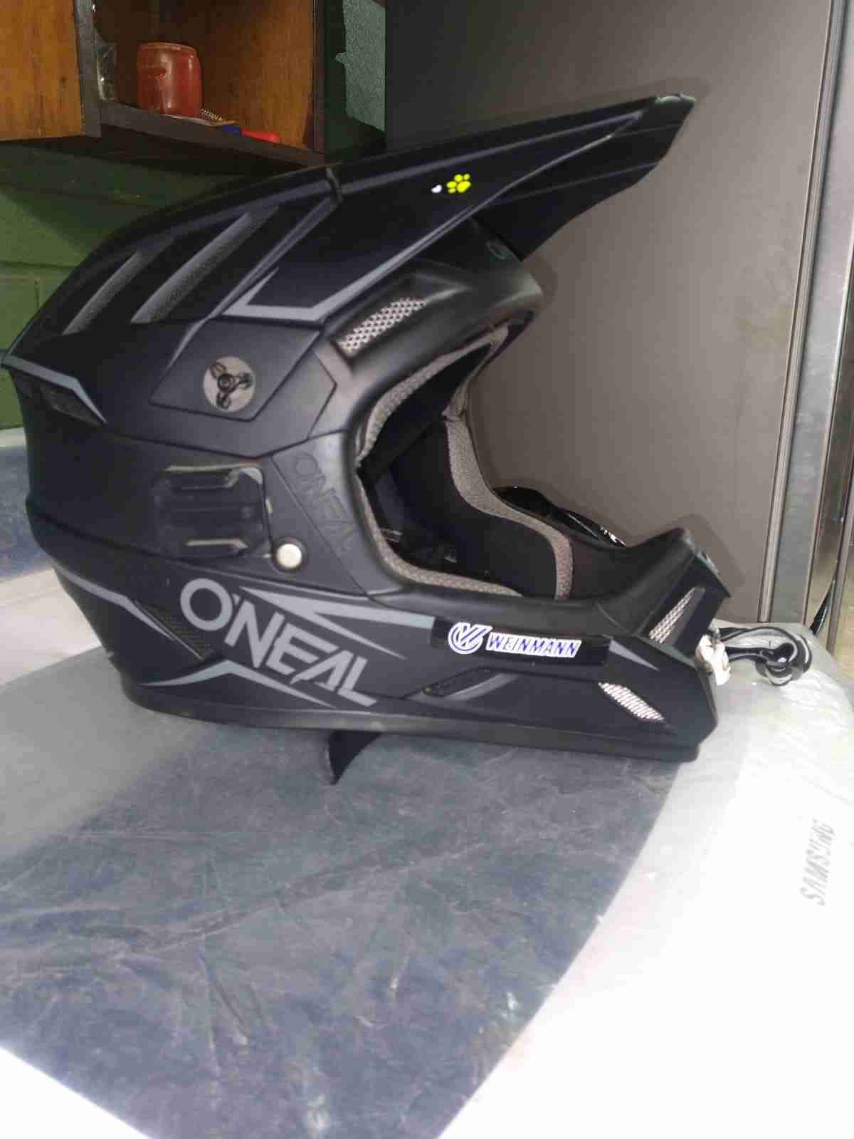 Casco integral negro O'Neal