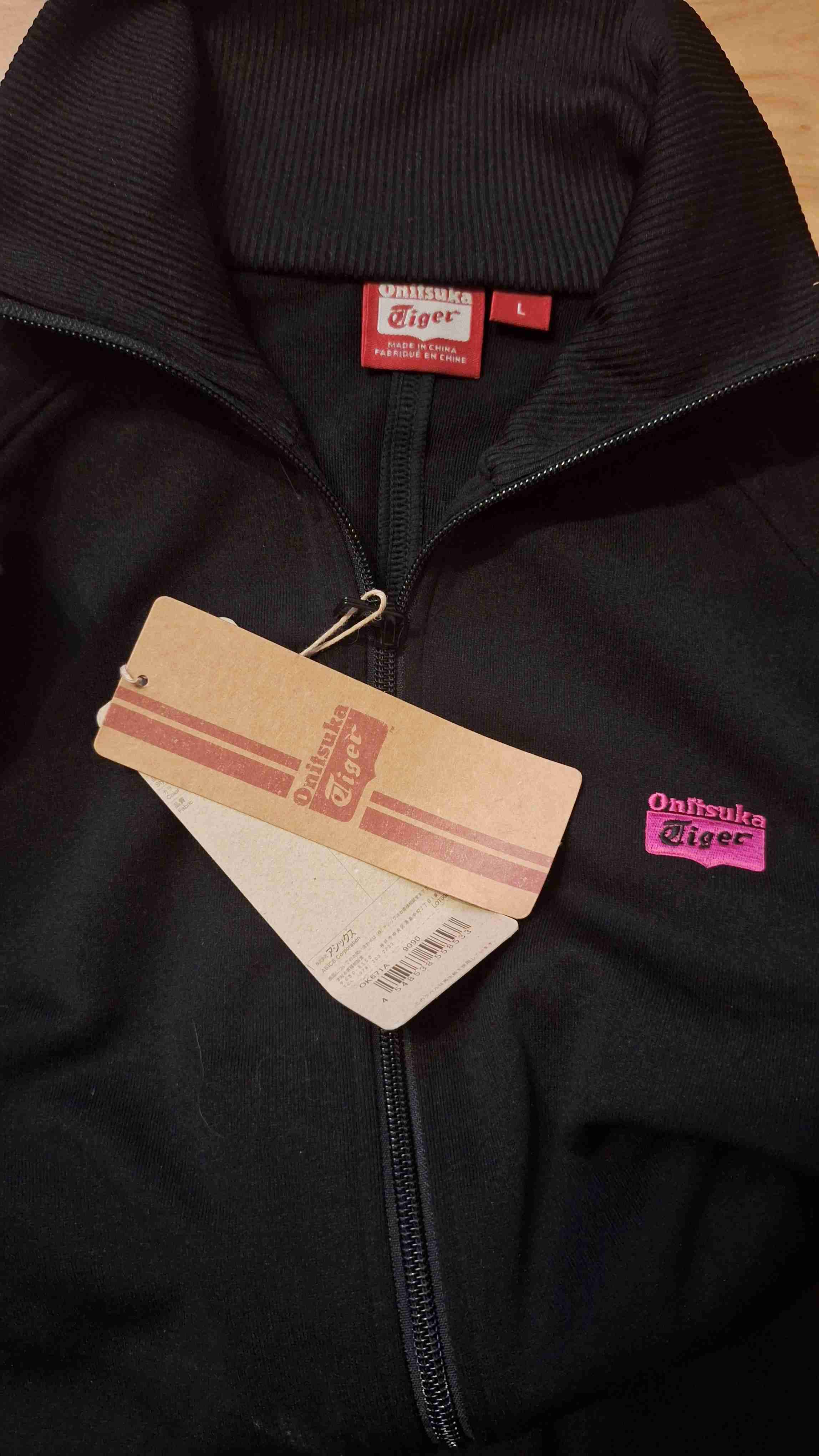 Polerón negro con cremallera nuevo - miniatura 3