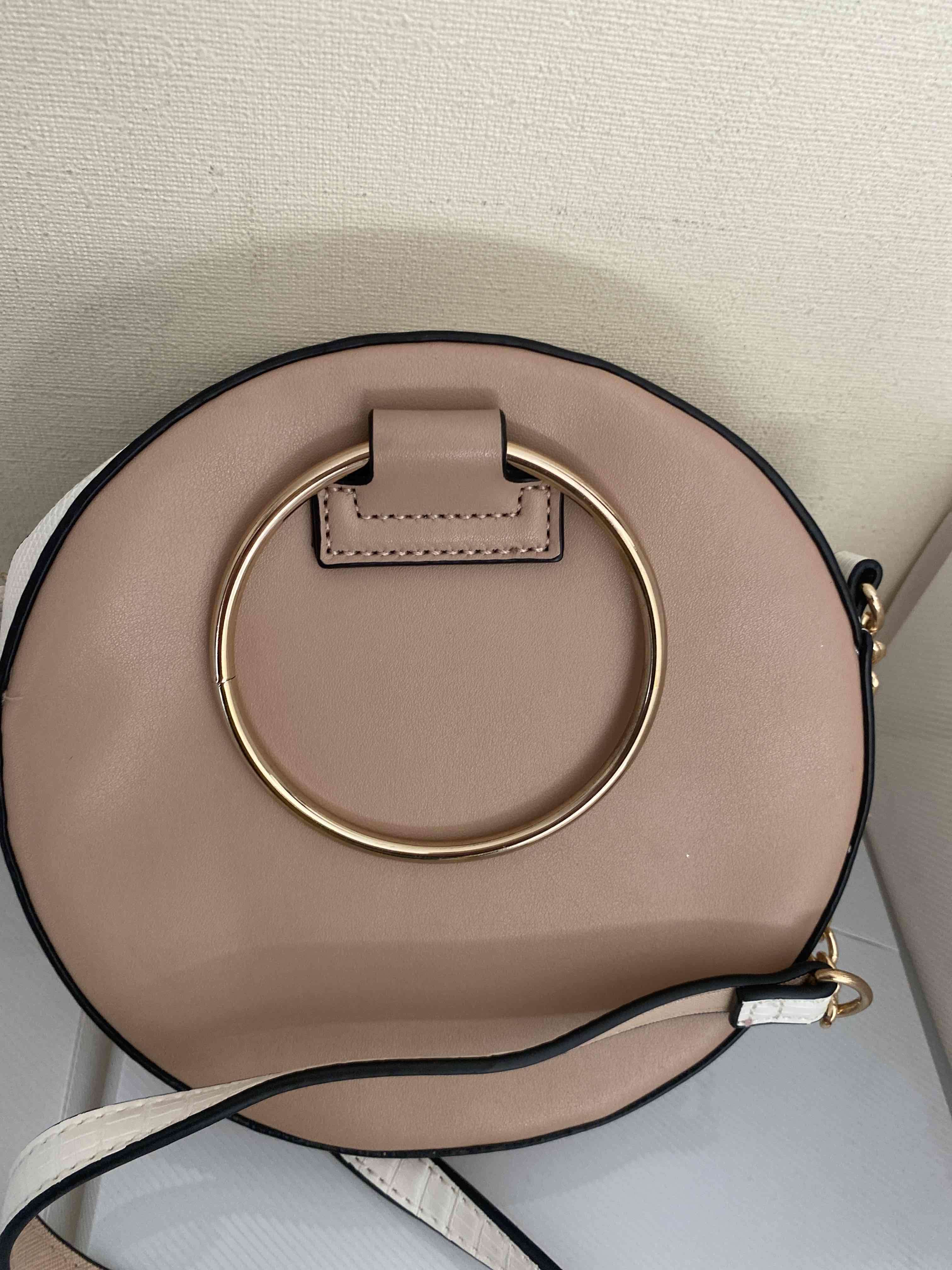 Cartera redonda con cadena - miniatura 4