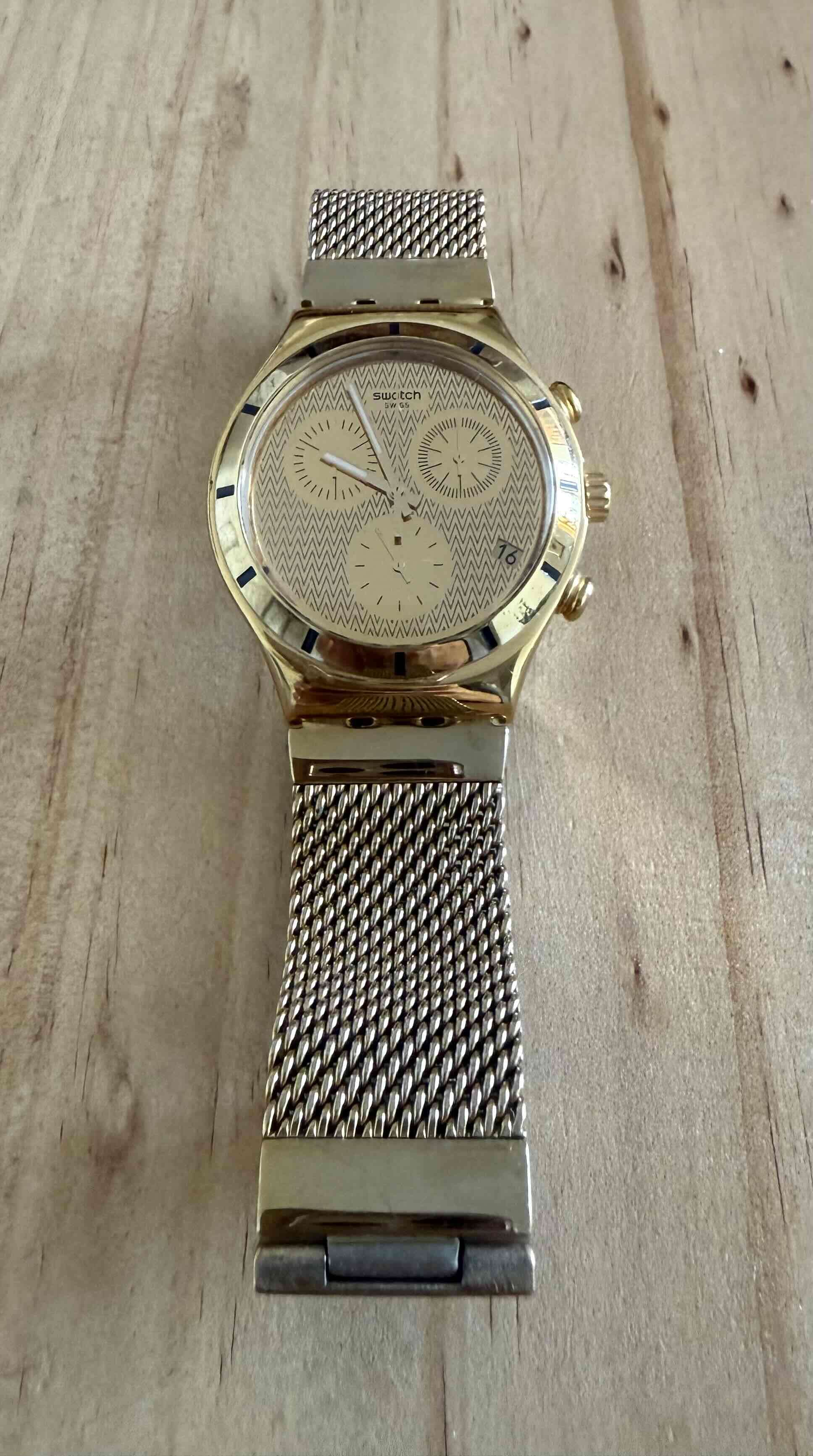 Reloj mujer Swatch dorado metálico - miniatura 2