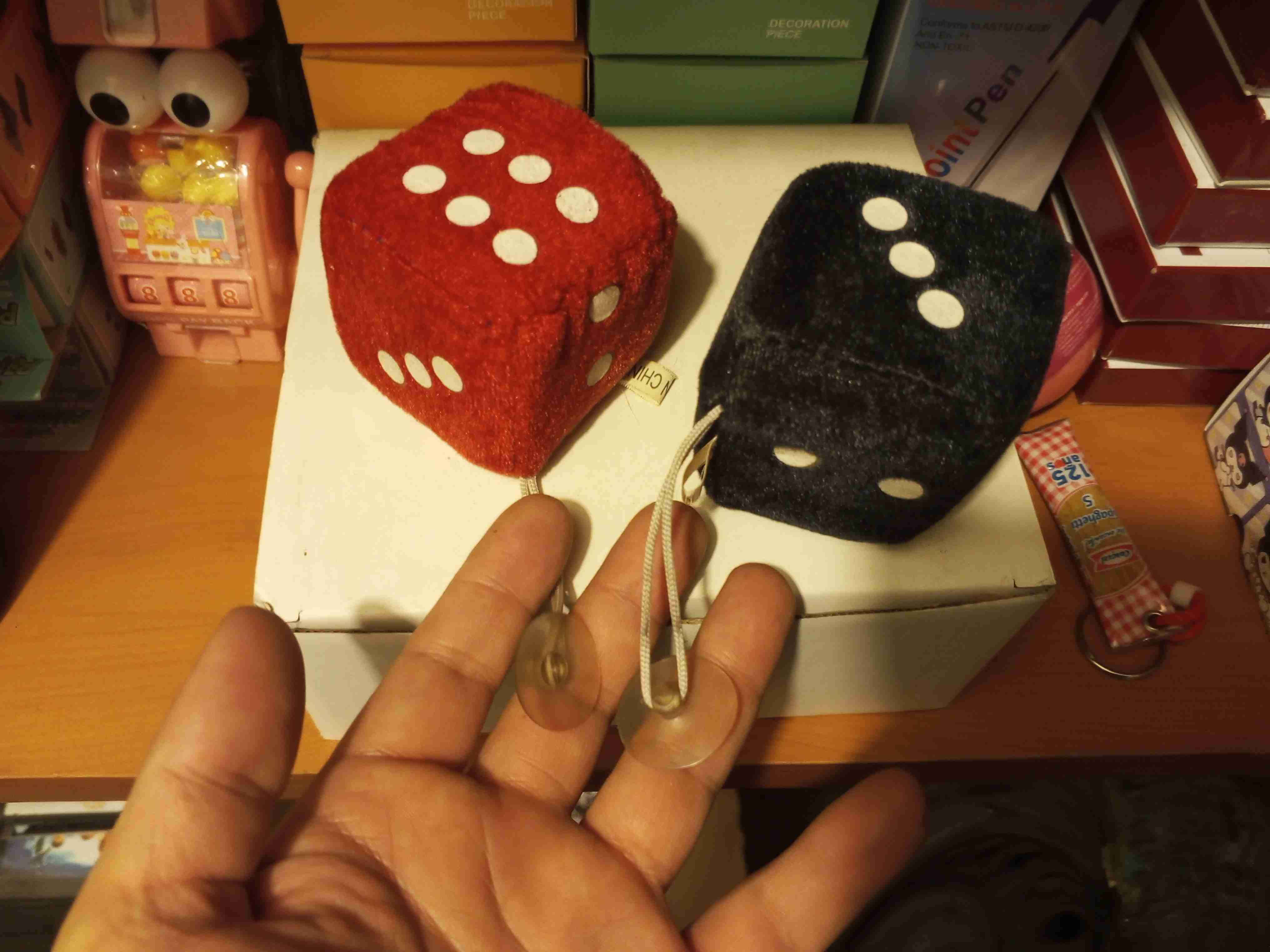 Dados de peluche retro - miniatura 2