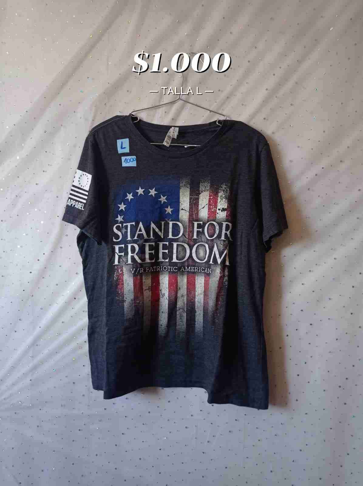 Polera negra Stand for Freedom