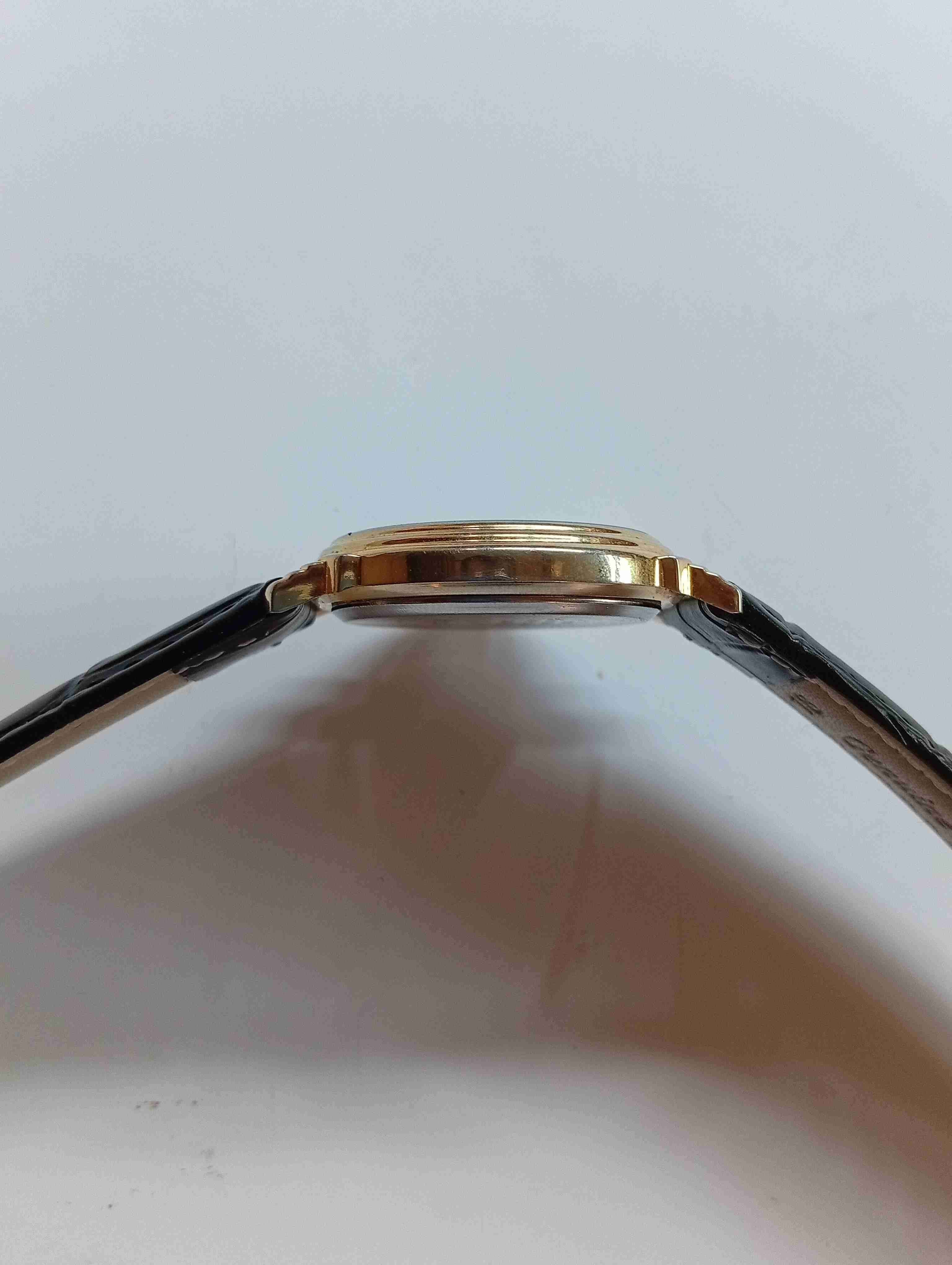 Reloj de pulsera dorado clásico cuarzo - miniatura 5