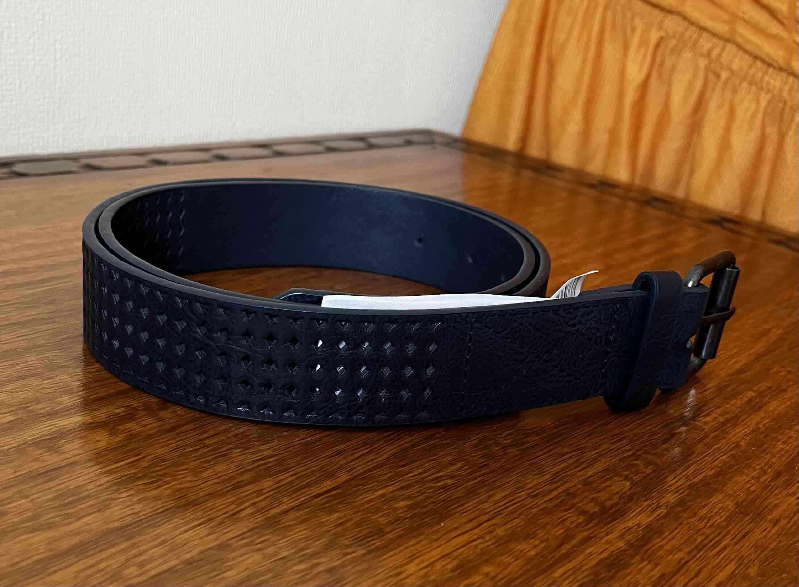 Cinturón hombre azul marino Second Image - miniatura 2