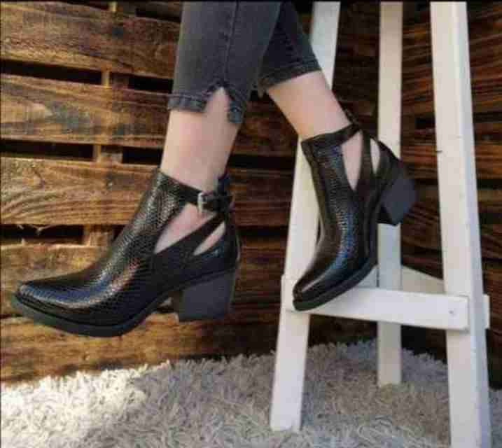 Zapatos estilo campero,negro