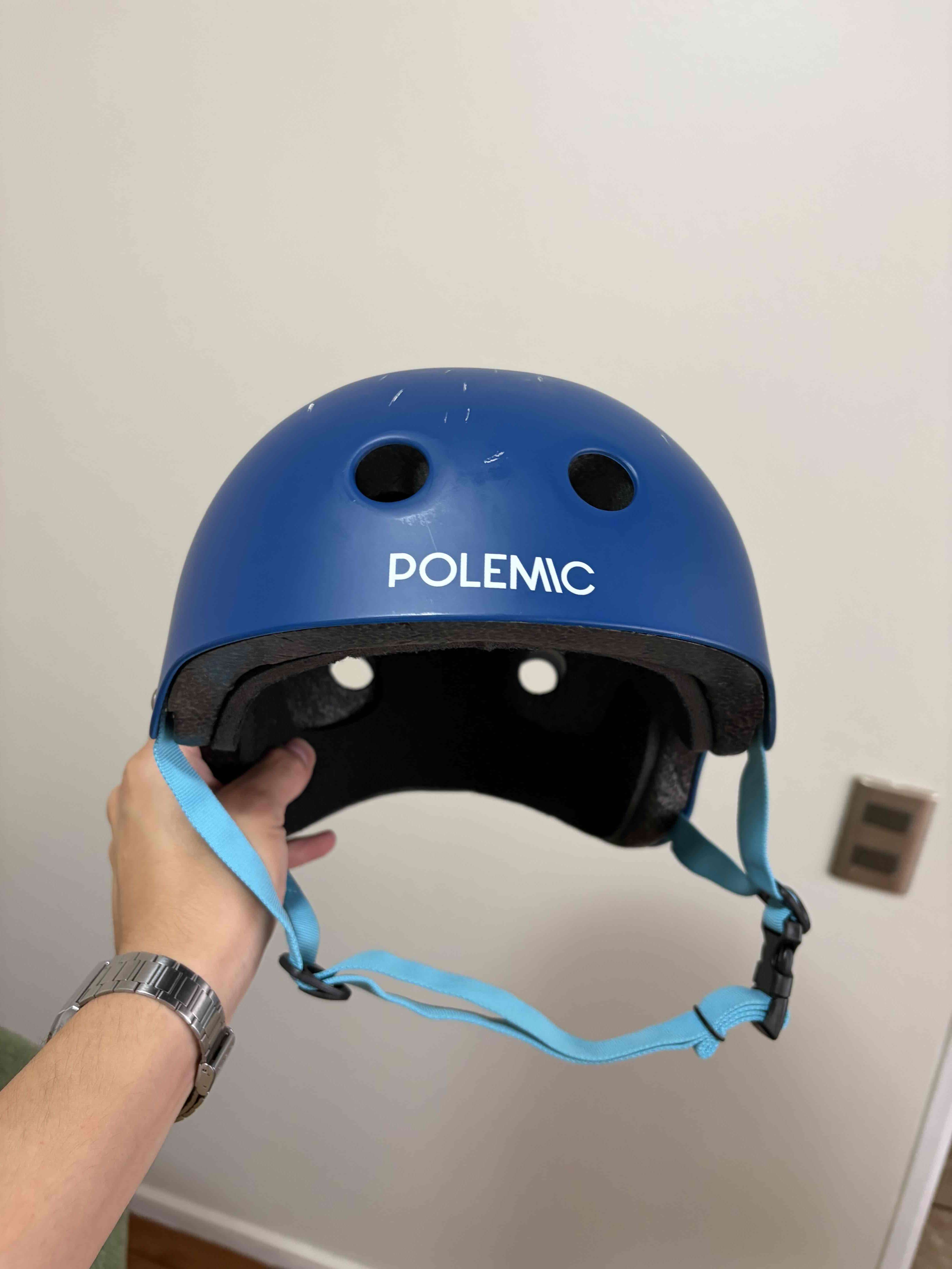 Casco azul Polemic